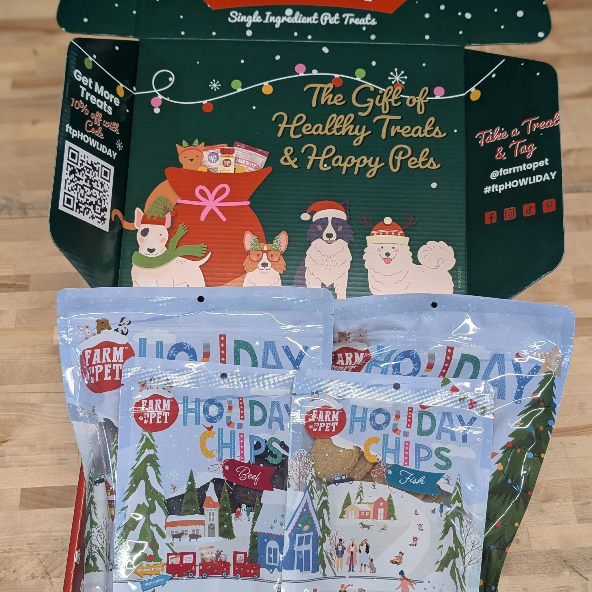 Santa Paws' Best Chipmas Dog Treat Box - Image 8
