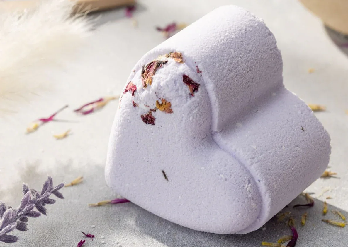 Set of 5 Heart Shaped Shower Steamers Package  - in a Gift Box - Can be personalized - Image 6