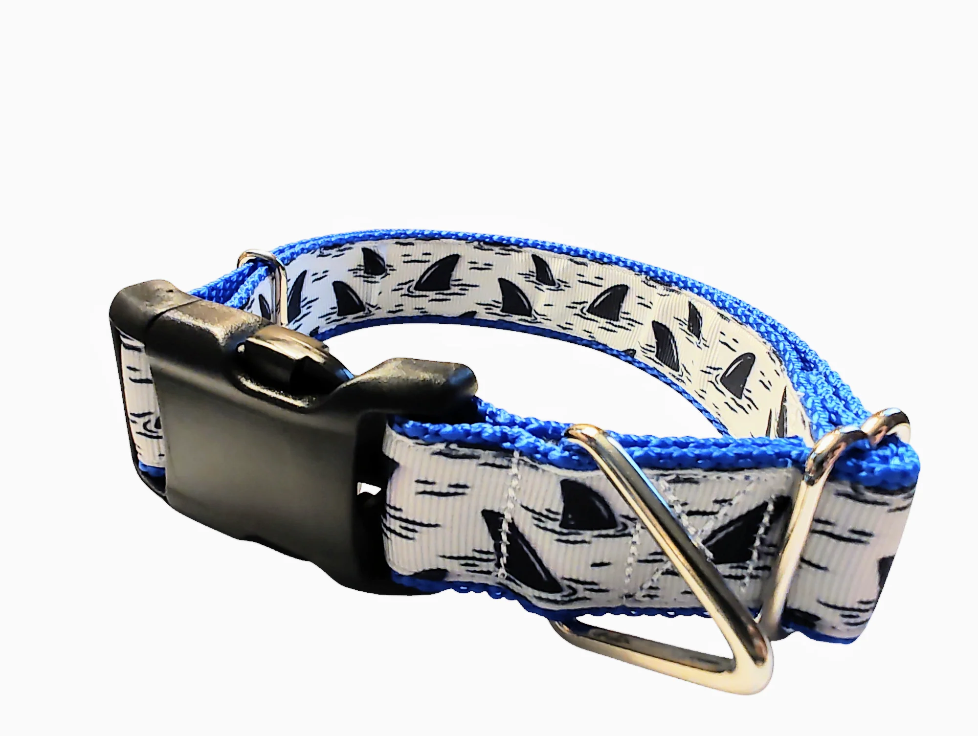 Shark Fin Nylon Dog Collar - Image 2