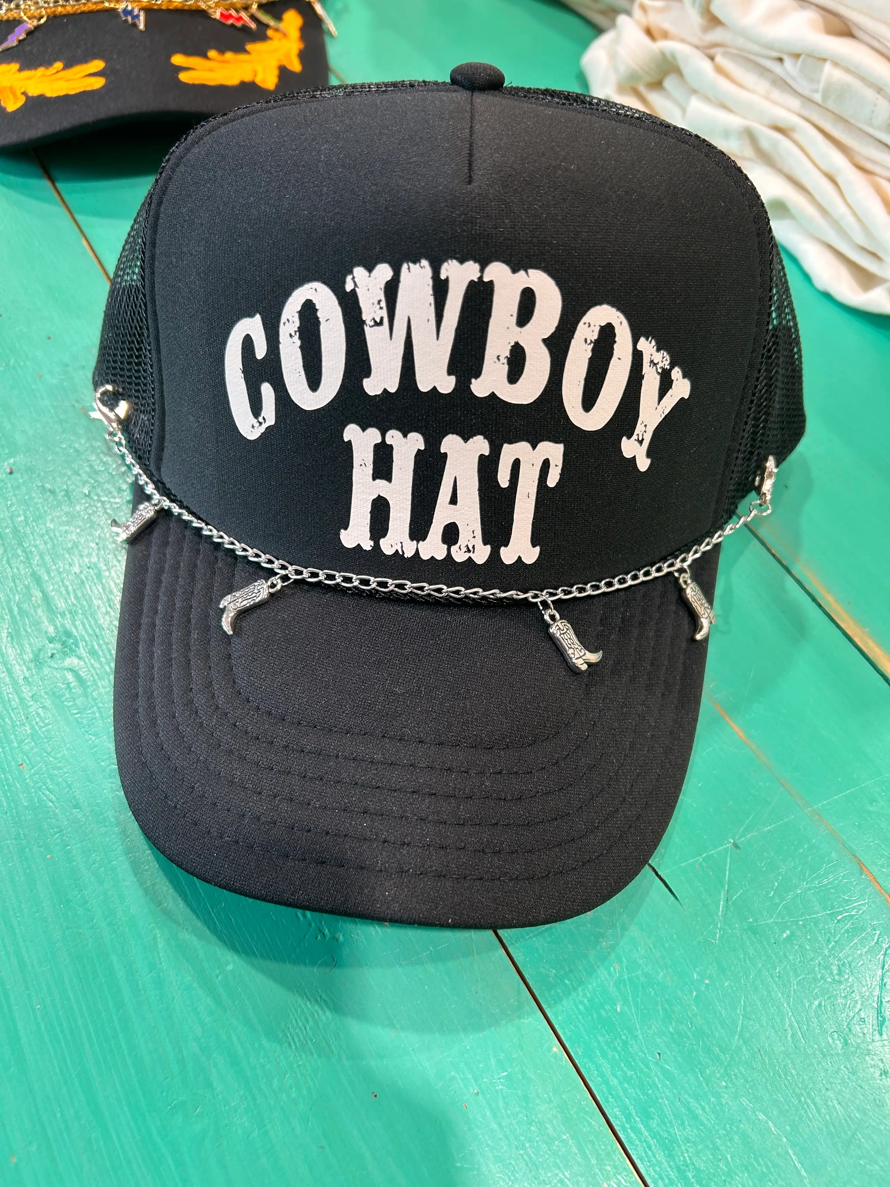 Silver Cowboy Boot Trucker Hat Chain - Image 2