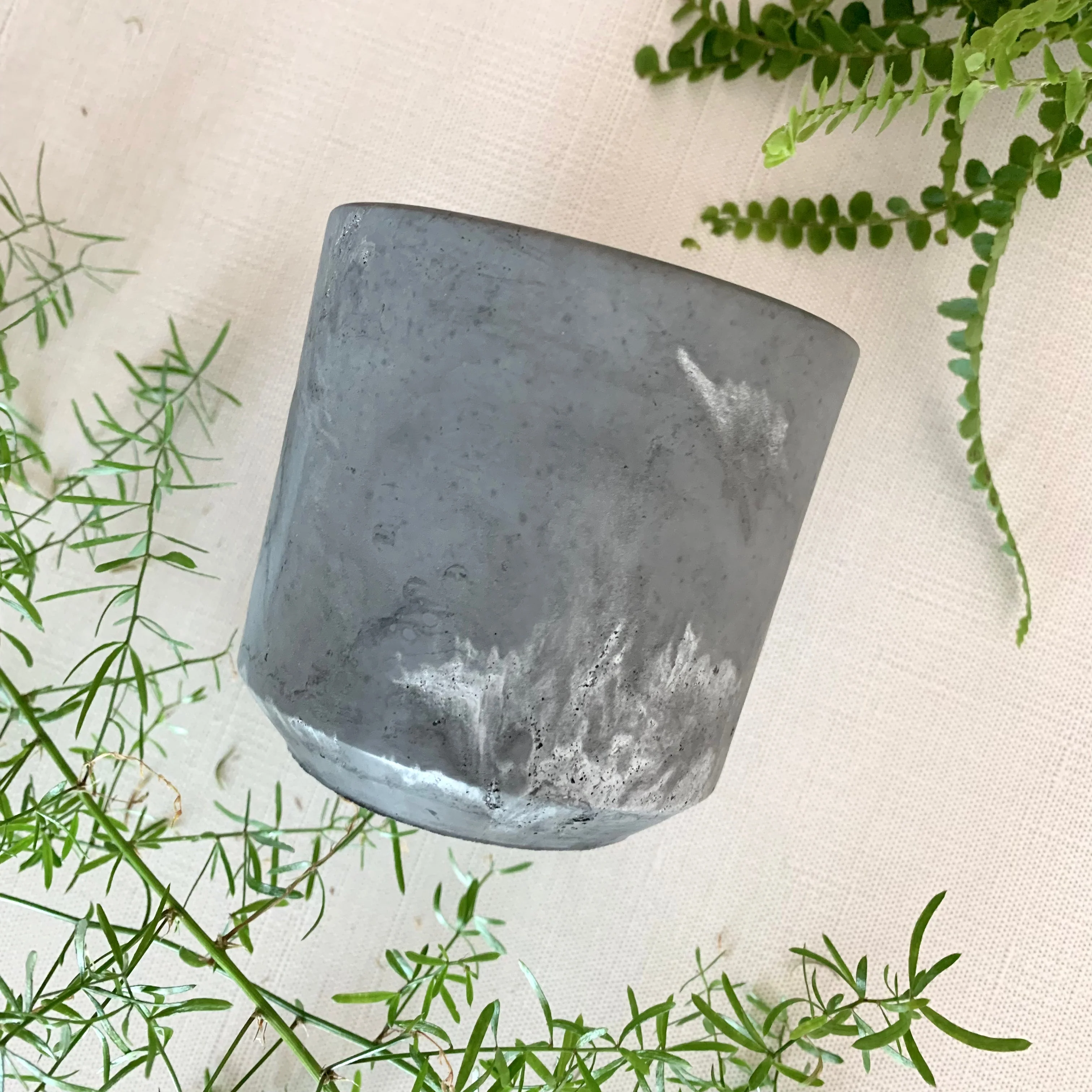 Silver Marbled Black Concrete Candle - Image 2