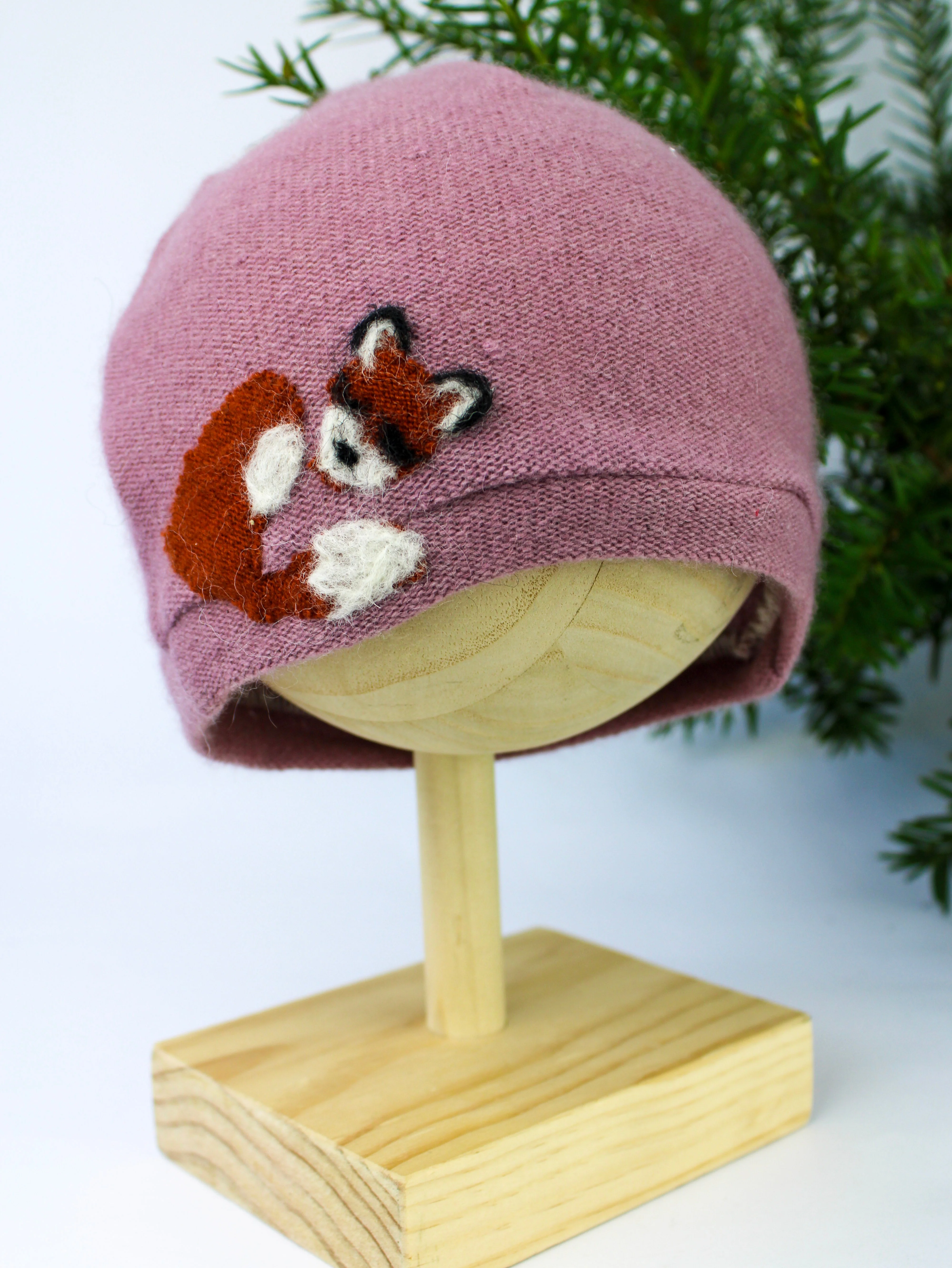 Sleeping Fox Cashmere Hat - Child - Image 6