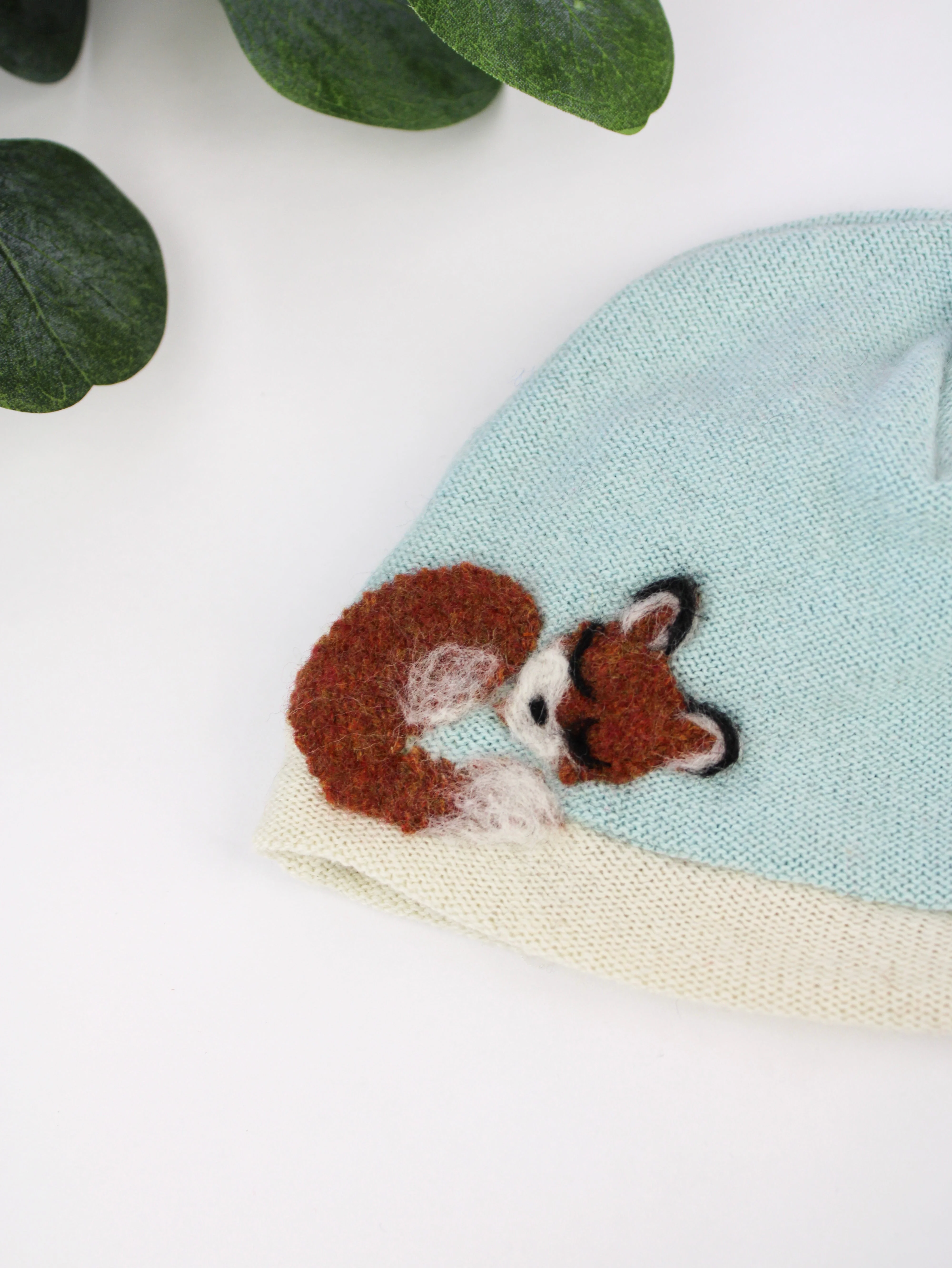 Sleeping Fox Cashmere Hat - Newborn - Image 17