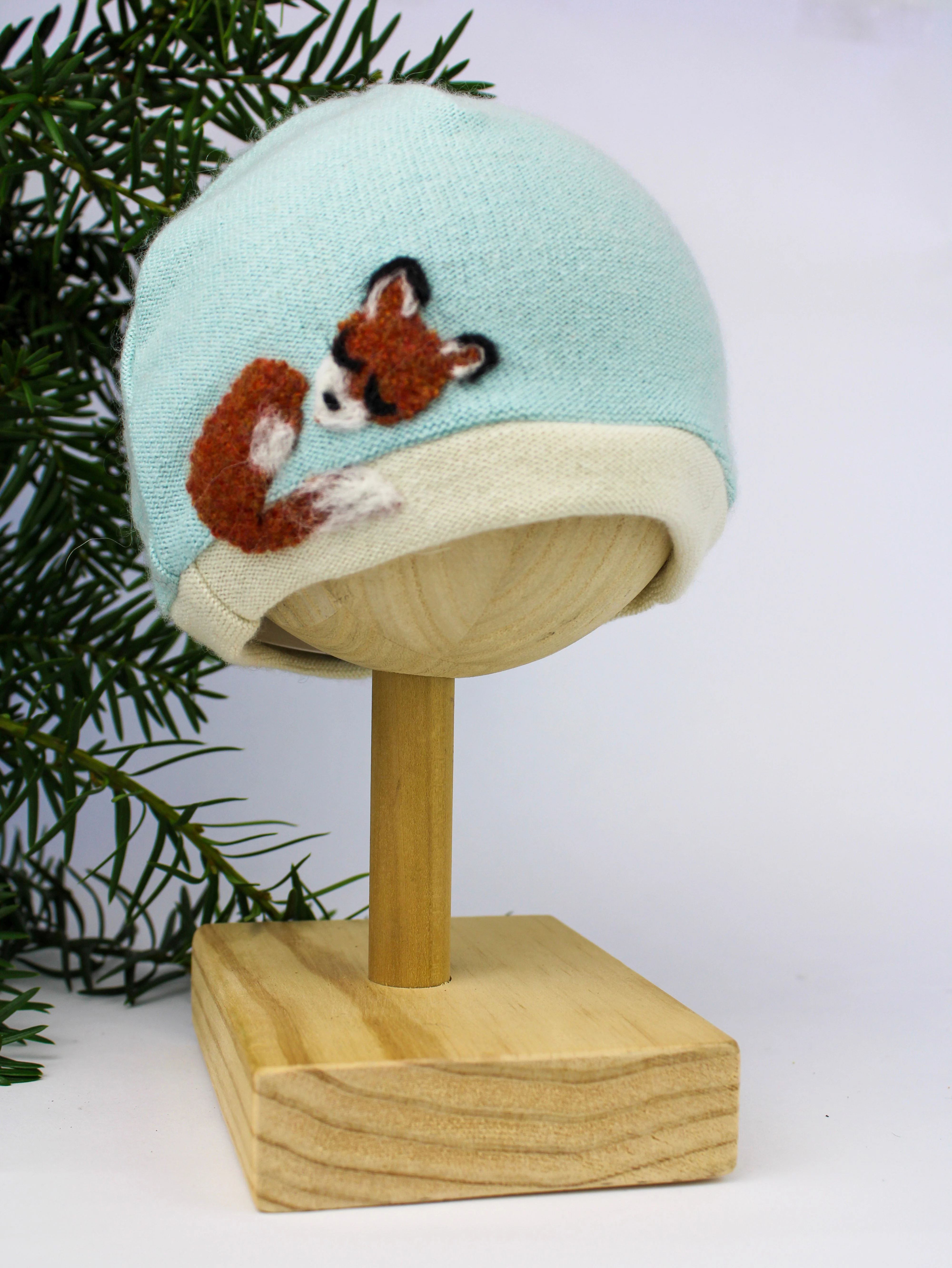 Sleeping Fox Cashmere Hat - Newborn - Image 4