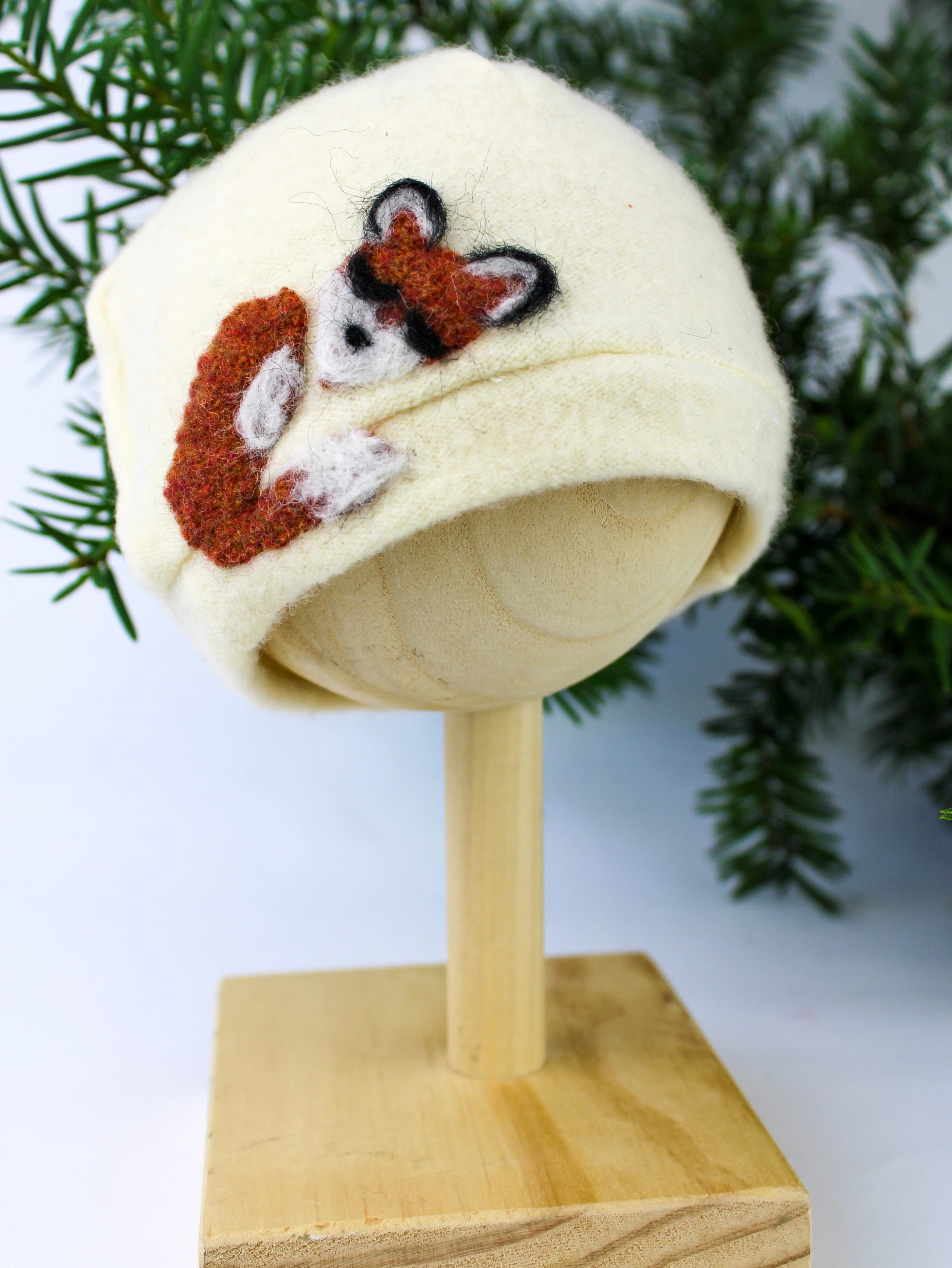 Sleeping Fox Cashmere Hat - Newborn - Image 6