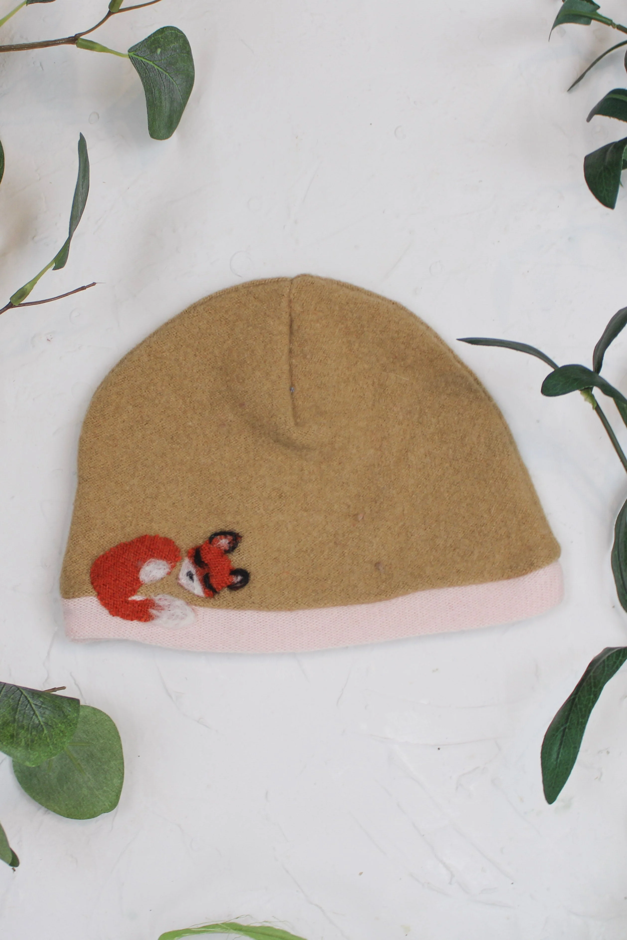 Sleeping Fox Cashmere Hat - Toddler - Image 13