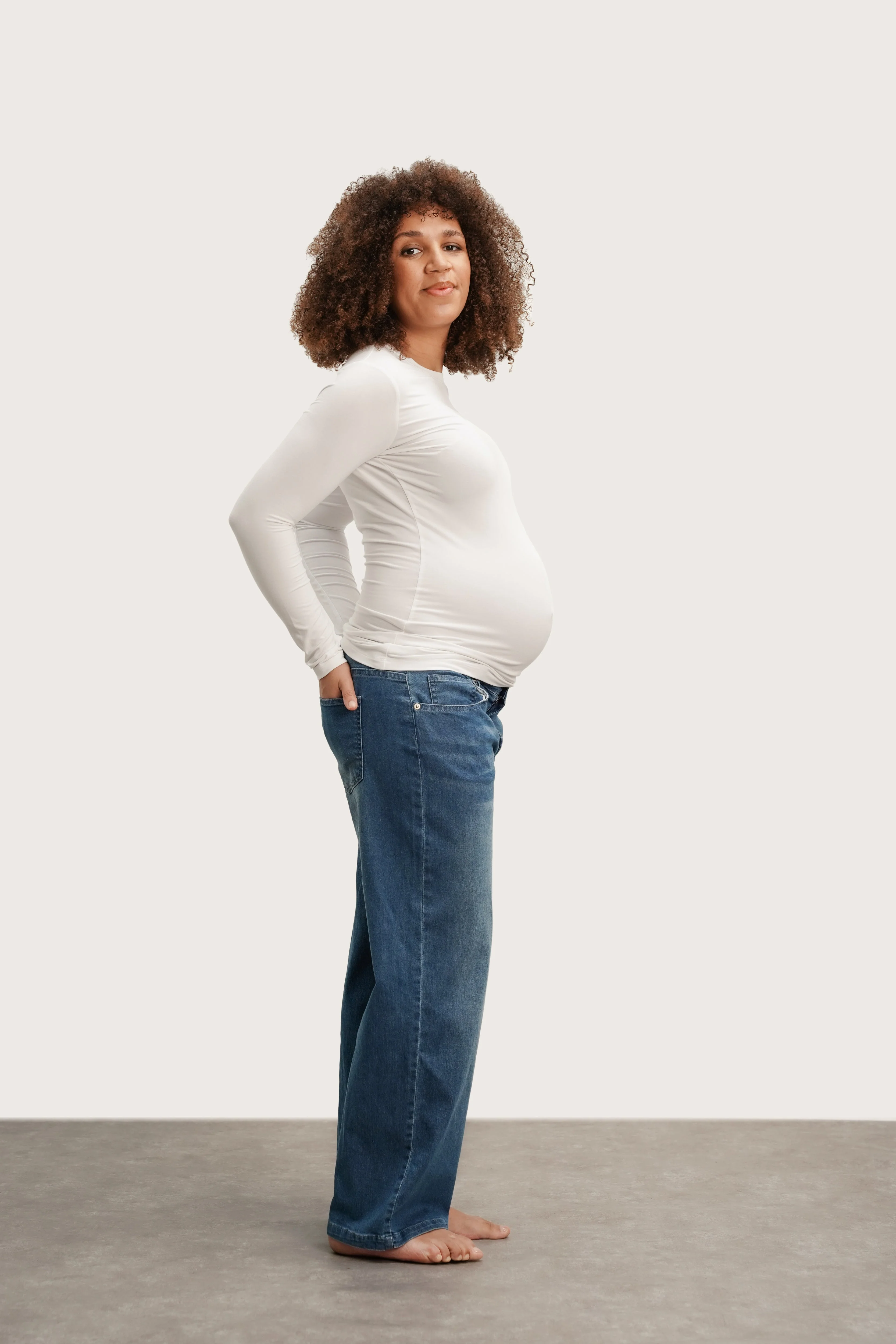 Slouch Under the Belly Denim - Image 2