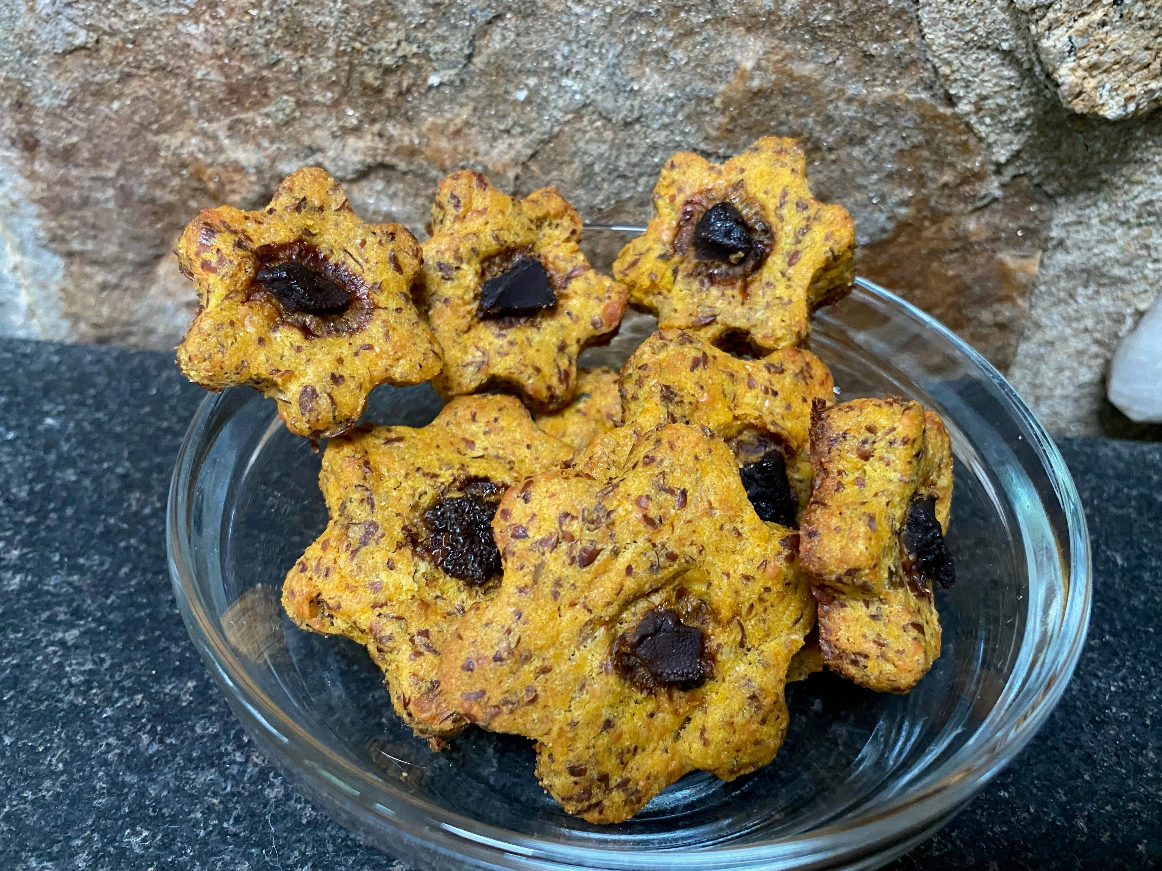 Snarky Bark Chicken Cookie Treats - Image 2