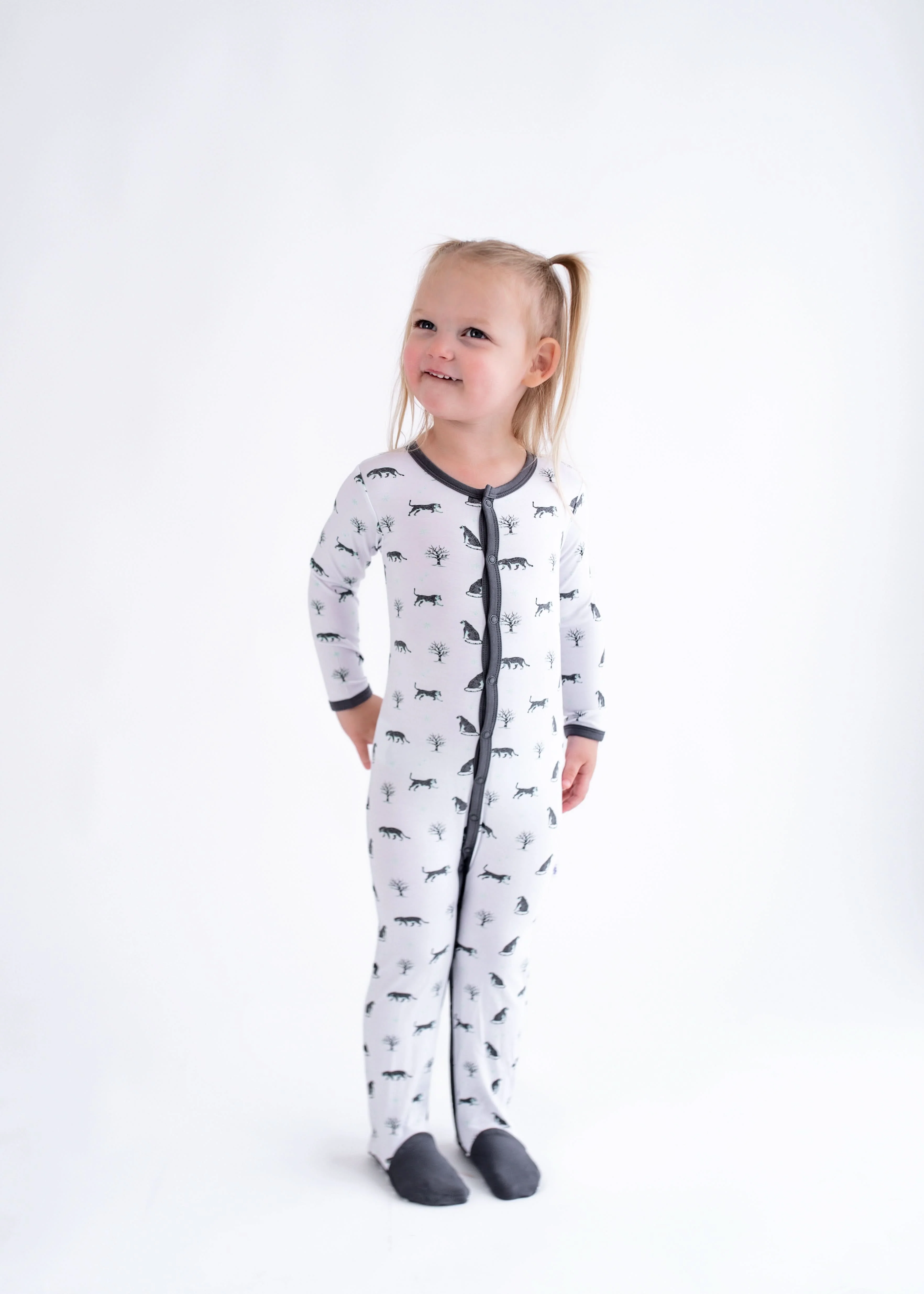 Snow Leopard | Snap Footie - Image 2