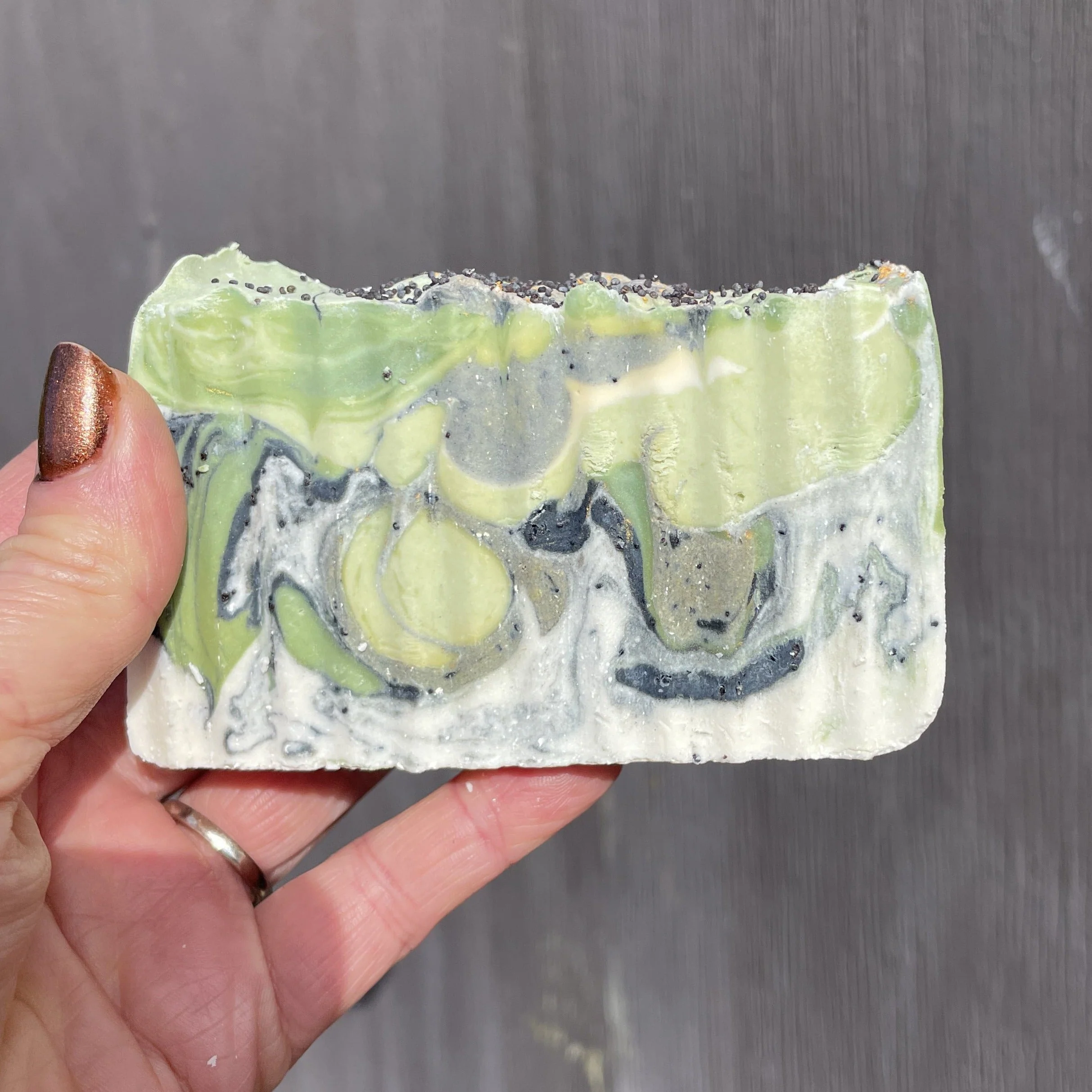 Soap - Tonka Bean, Oud (Exfoliating) - Image 2