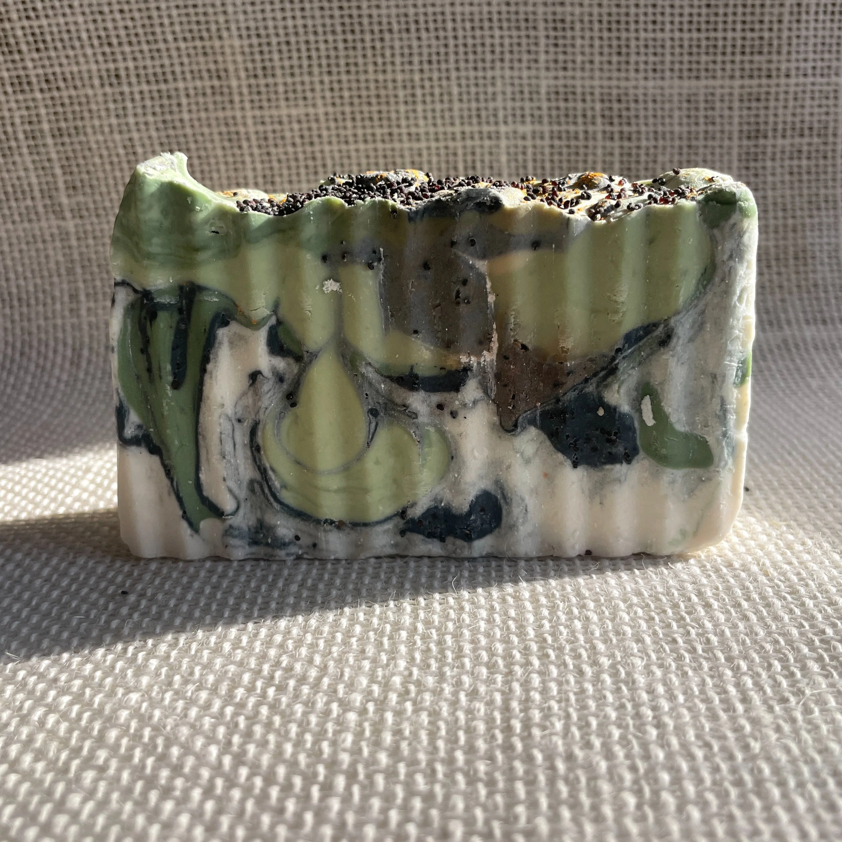 Soap - Tonka Bean, Oud (Exfoliating) - Image 4