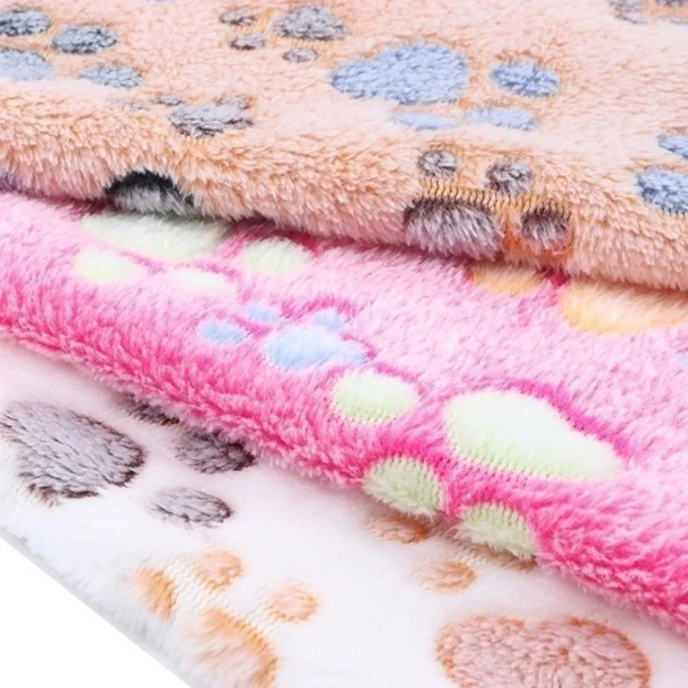 Soft Fluffy Pet Blanket – Cute Cartoon Pattern - Image 2