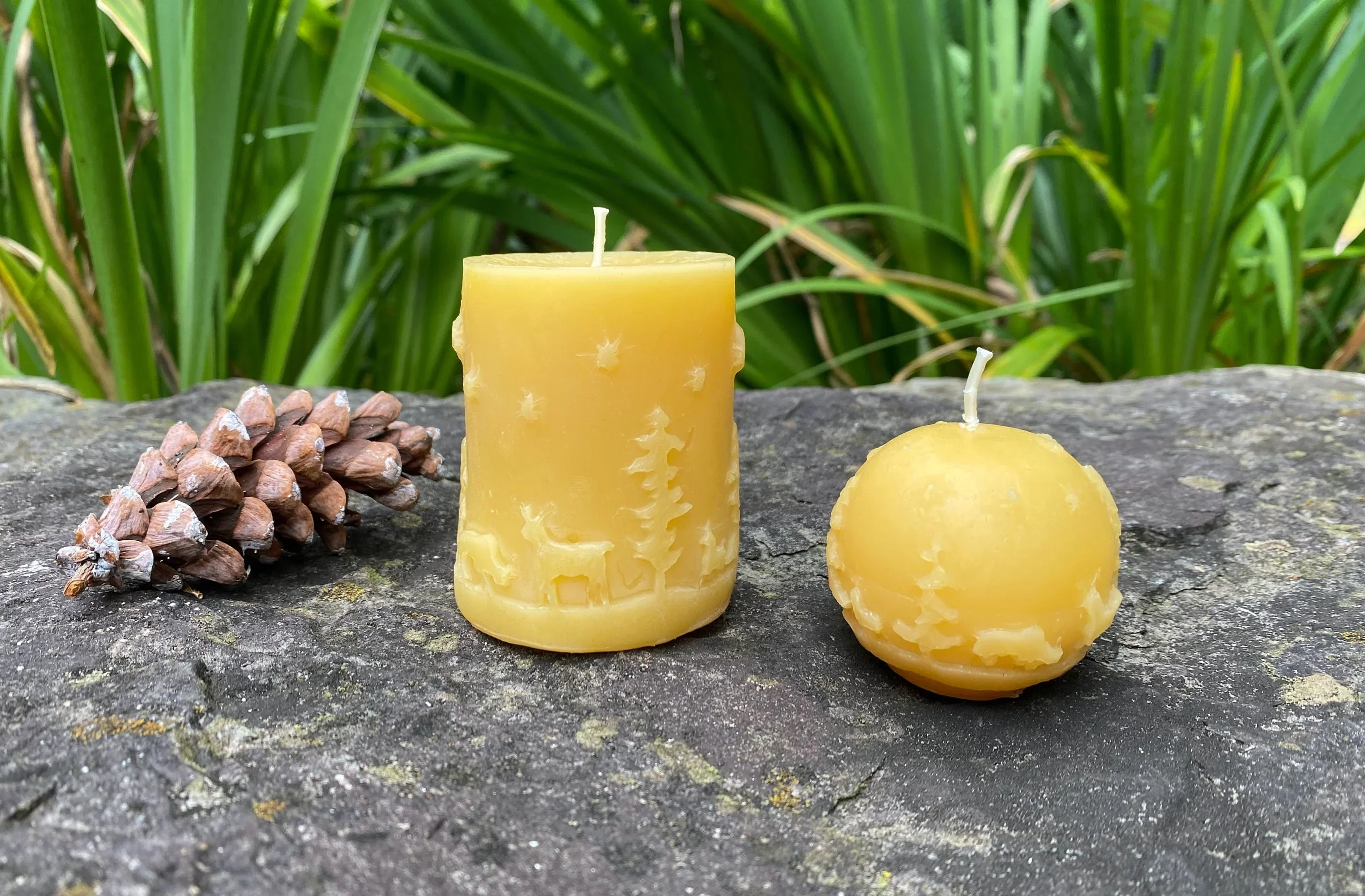 Starry Night Beeswax Candle Pair - Image 4