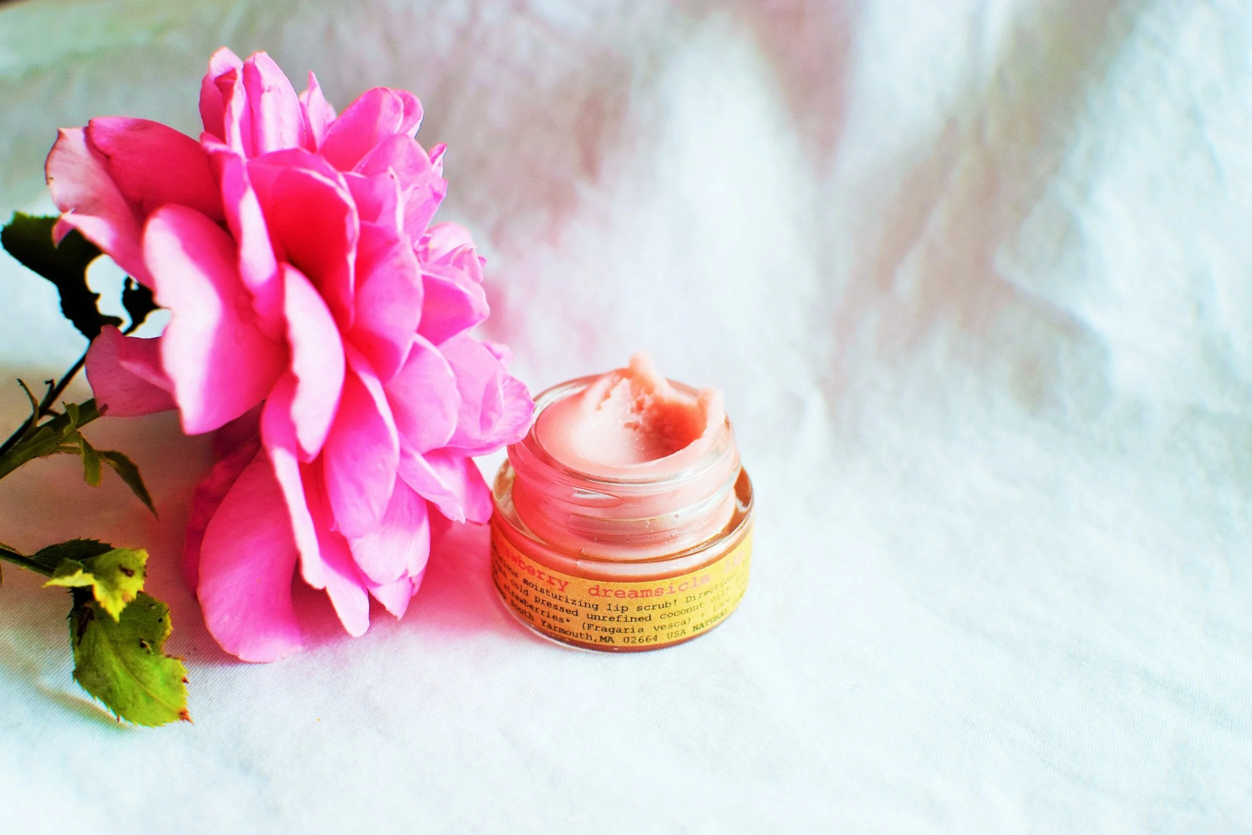Strawberry Dreamsicle Lip Balm Scrub - Image 8