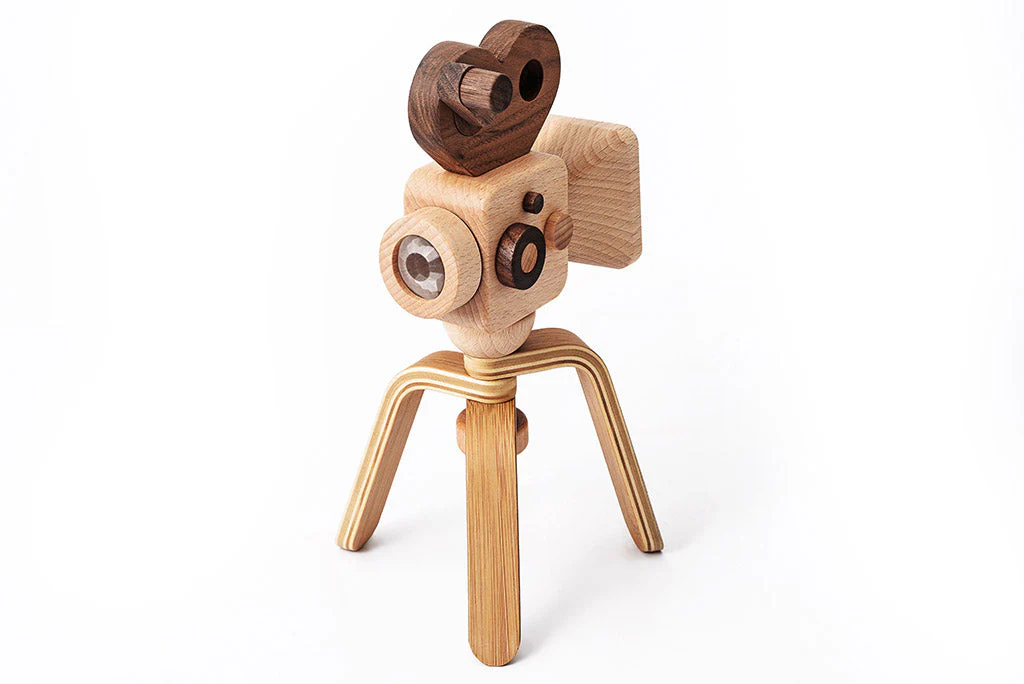 Super 16 Pro Wooden Toy Camera With Tripod - Image 3