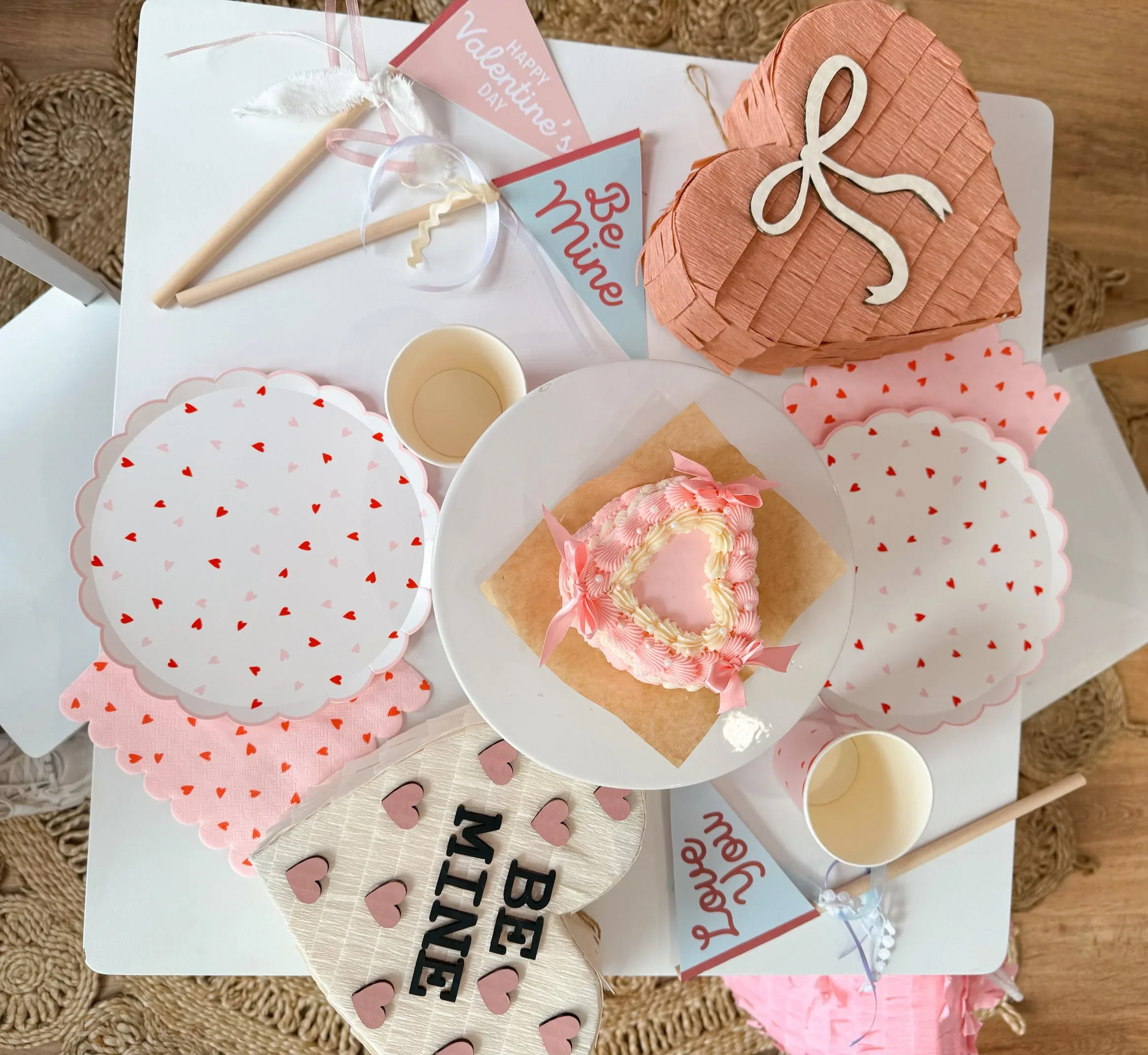 Sweetheart Valentine's Piñata – Enchanting, Ideal for Love-Filled Celebrations - Image 5