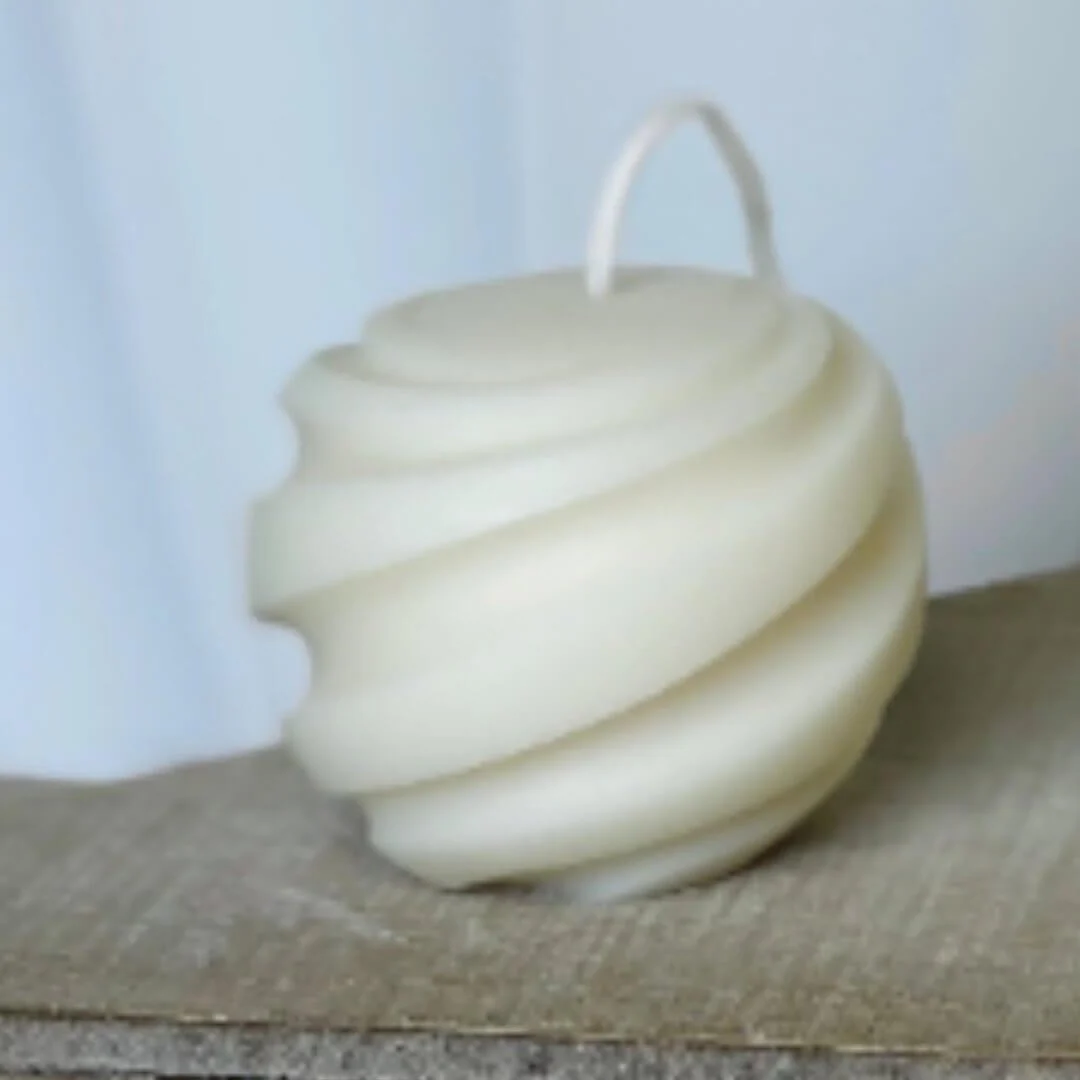 Swirl Candle | Minimalist Creation - Image 5