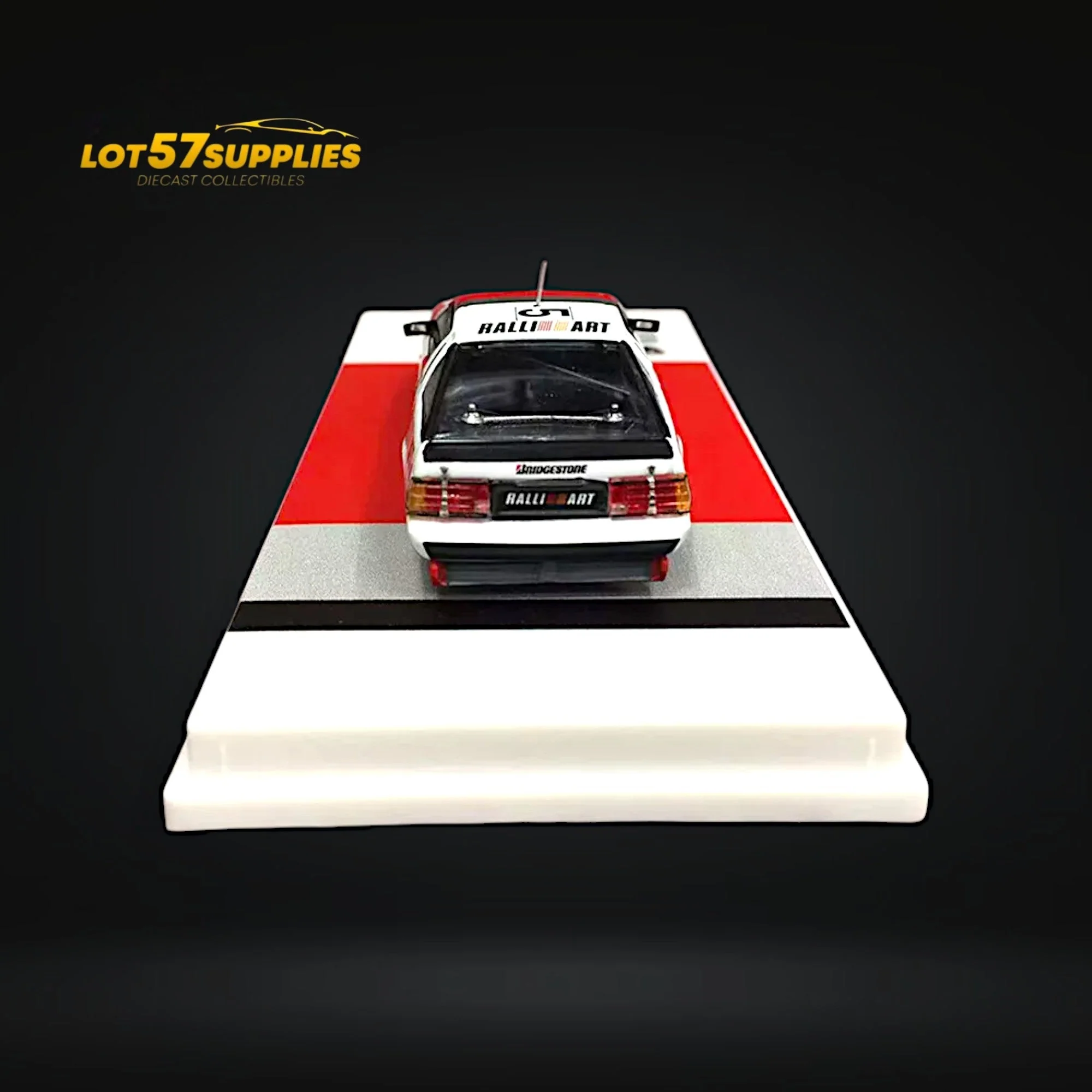 Tarmac Works Mitsubishi Starion Macau Guia Race 1988 #5 1:64 - Image 4