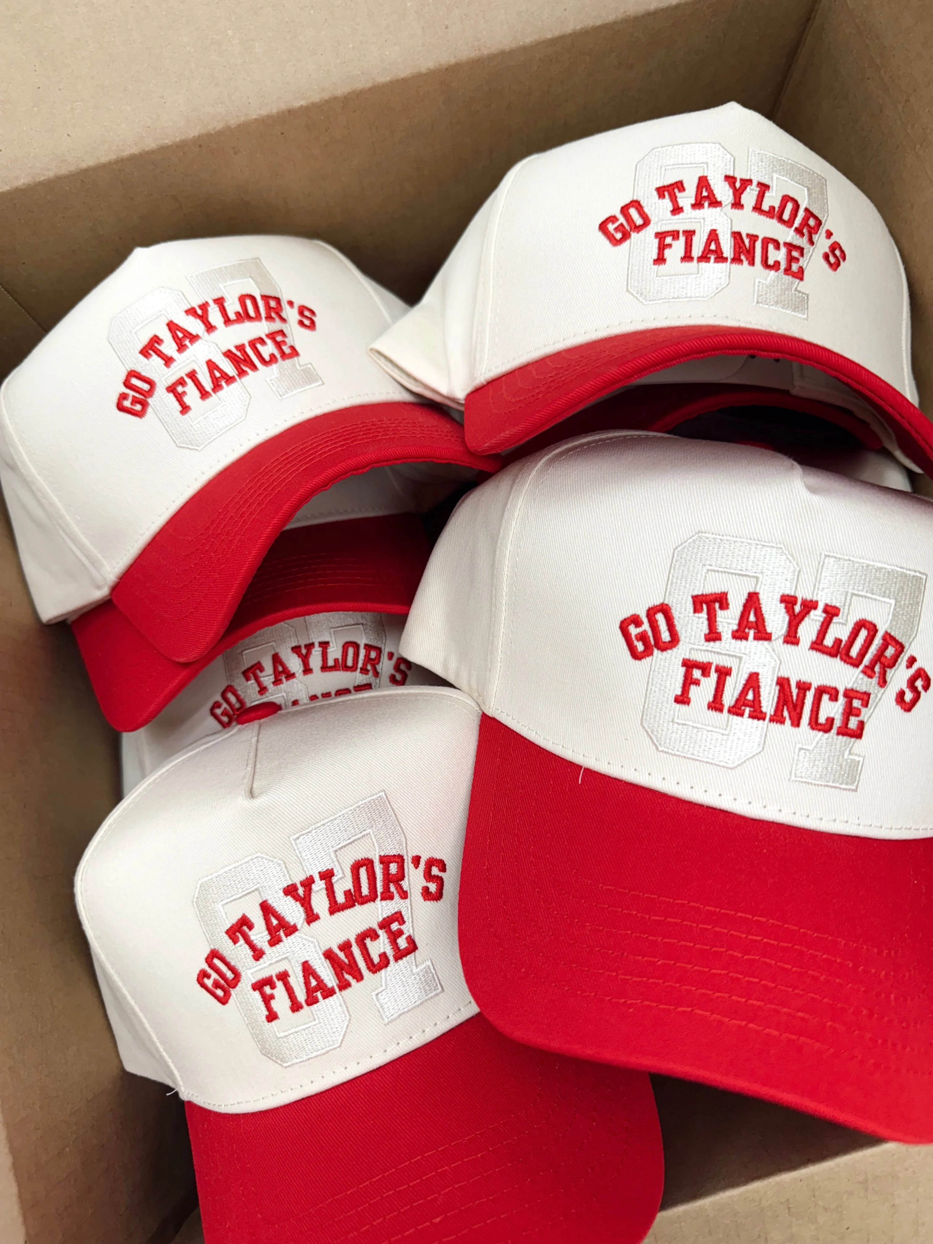 Tay & Trav Trucker Hats - Image 2