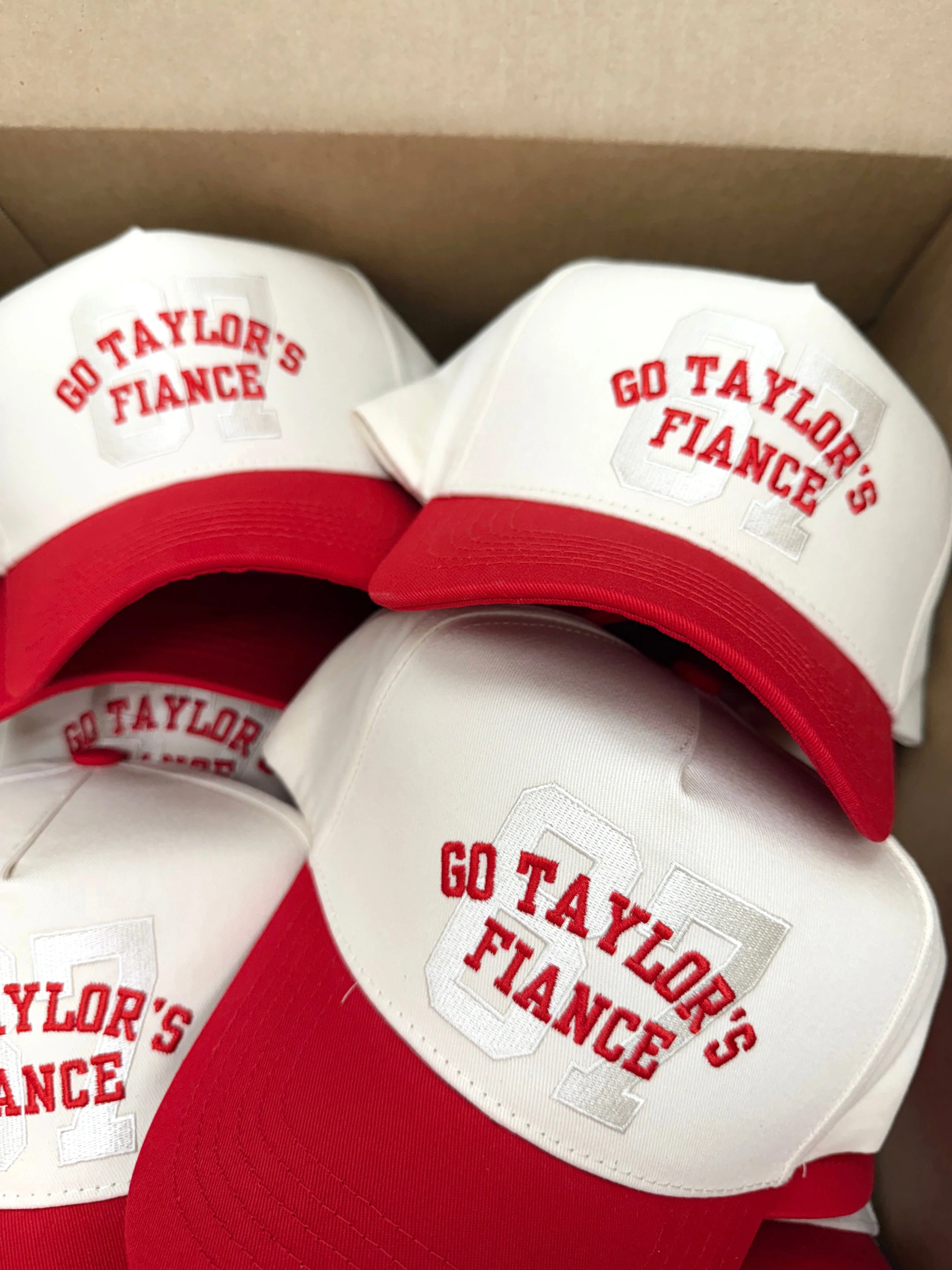 Tay & Trav Trucker Hats - Image 7