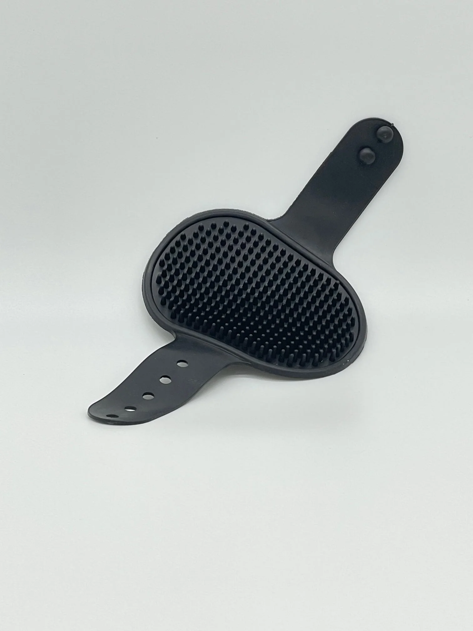The Grooming Brush - Image 6
