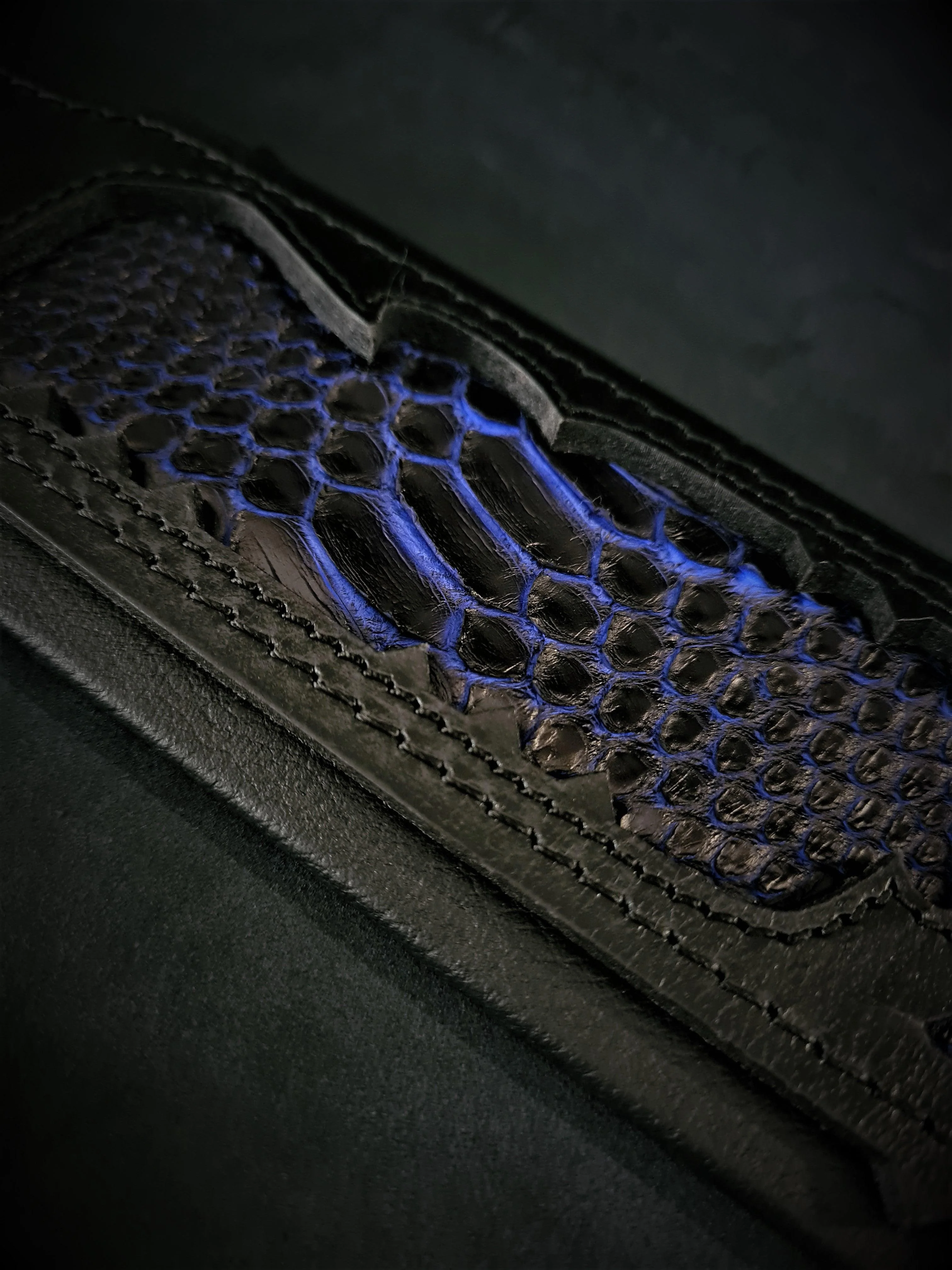 The ''Indigo'' collar - Image 4