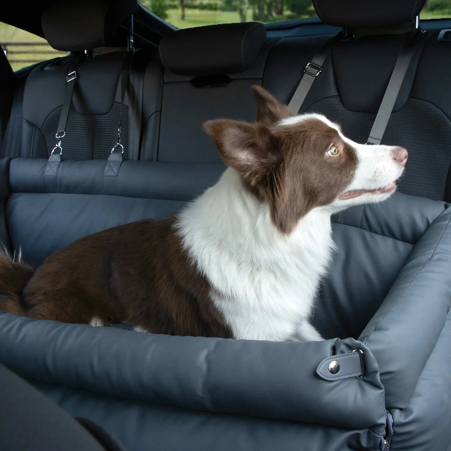 The Milano Double Car Seat Bed - Luxury Pet Travel - Image 6