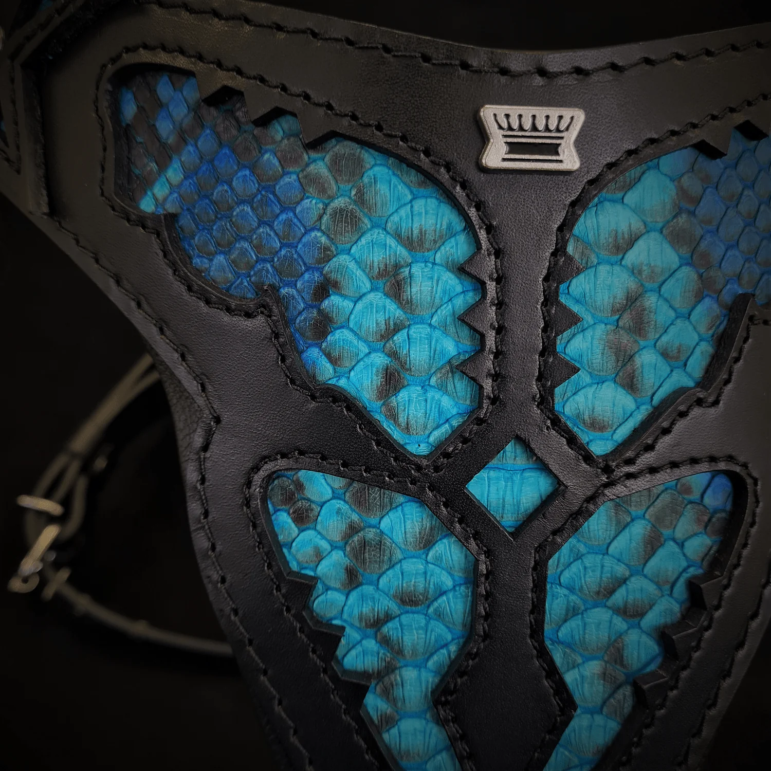 The ''Morelia Python'' harness - Image 2