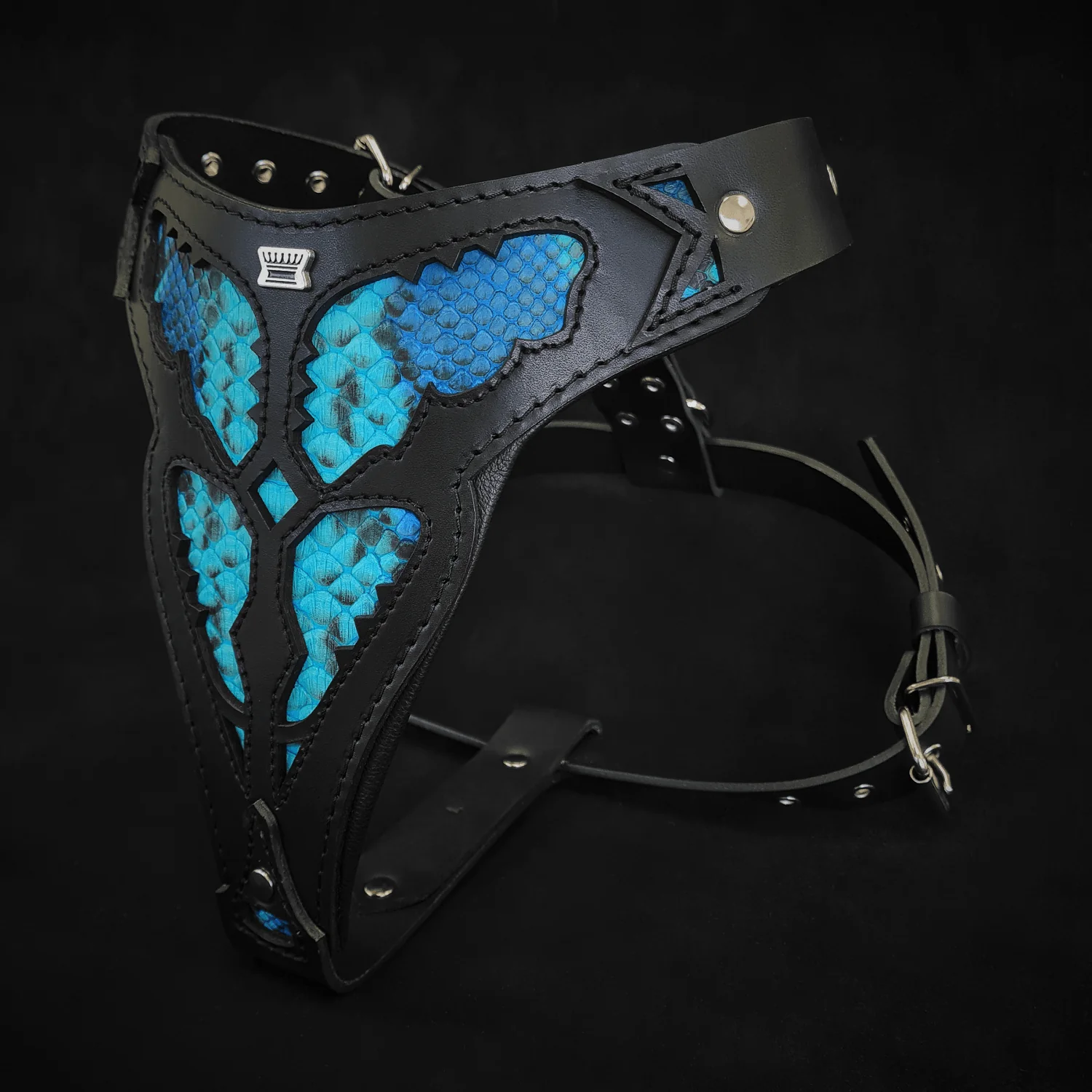 The ''Morelia Python'' harness - Image 3