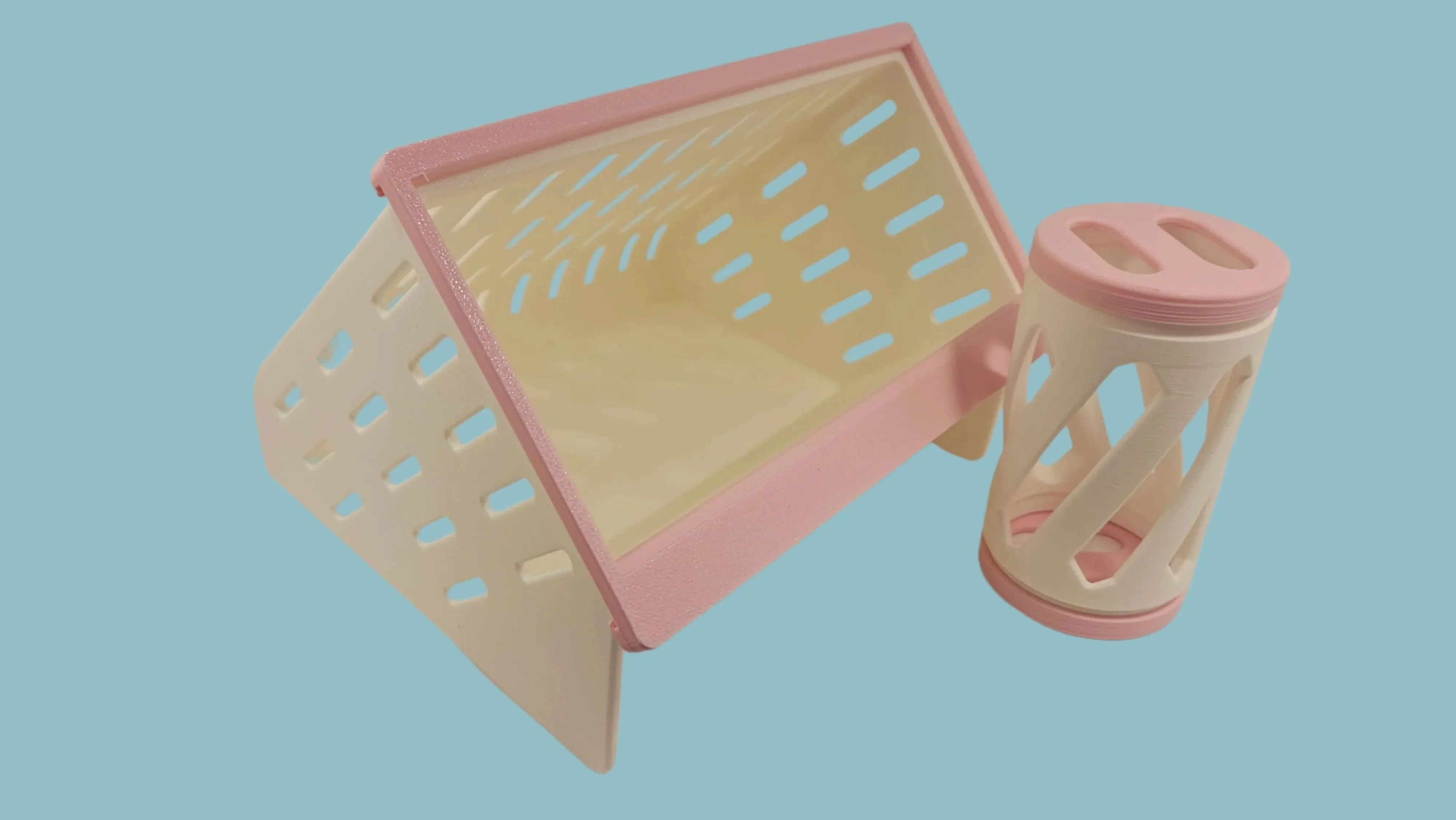 The Open Air Hay Feeder and Hay Roller Bundle - Image 5