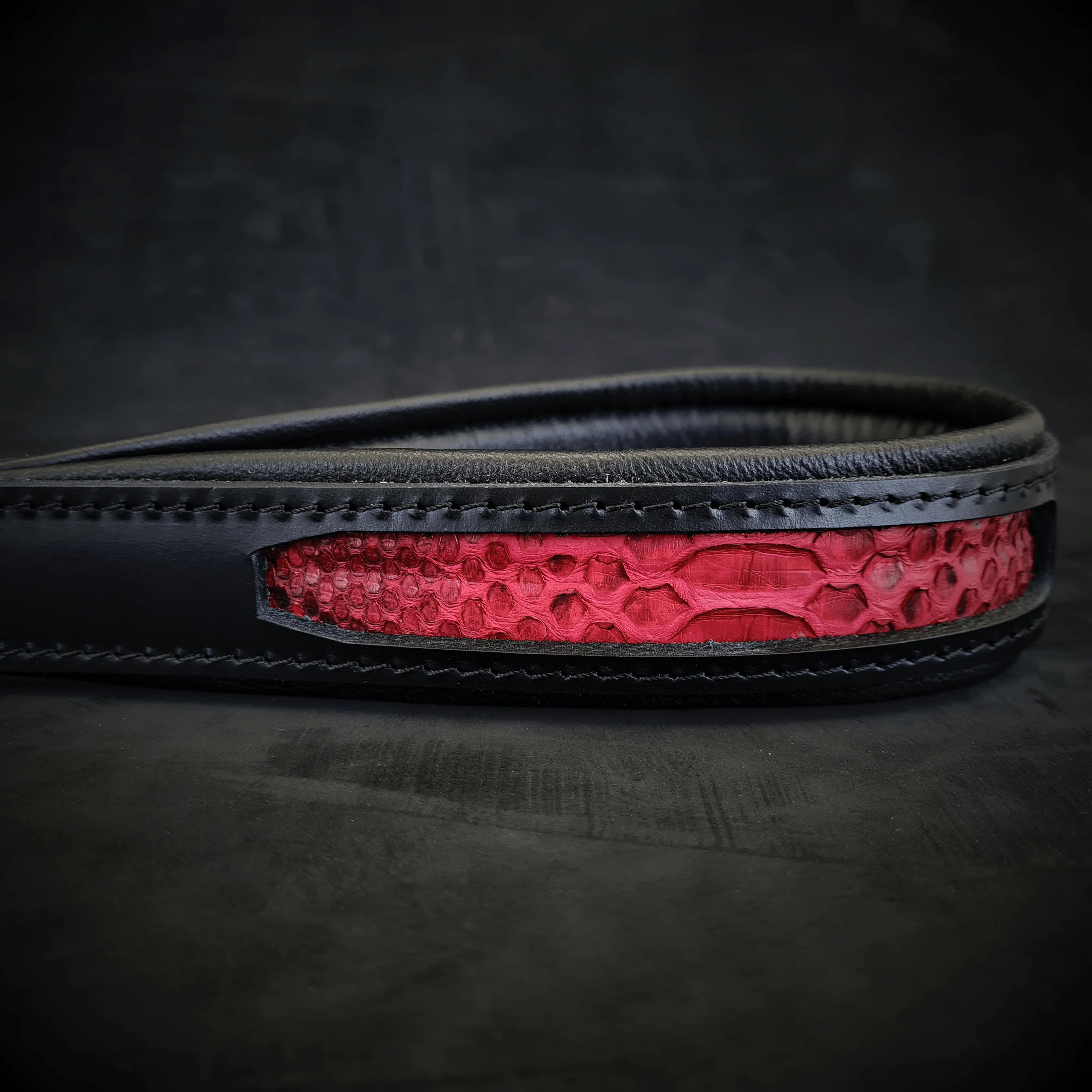 The ''Red Dragon'' leash - Image 5
