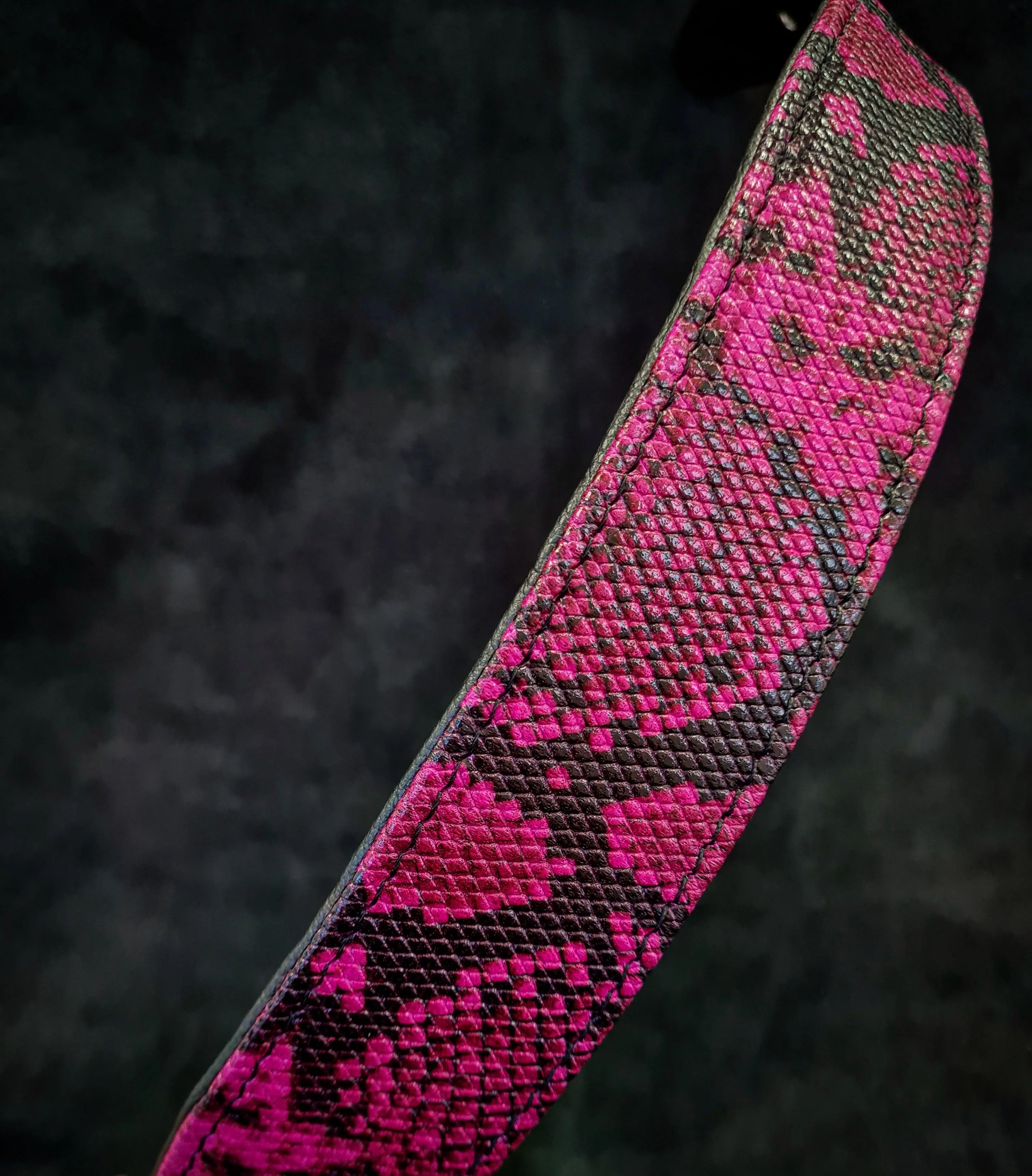 The ''Rock Python'' collar PINK - Image 3