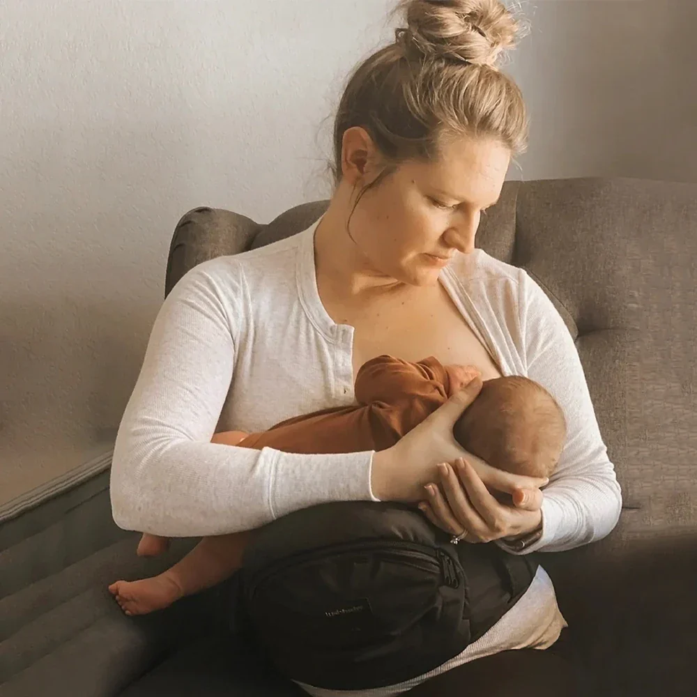 The Tushbaby Hip Carrier - Image 13