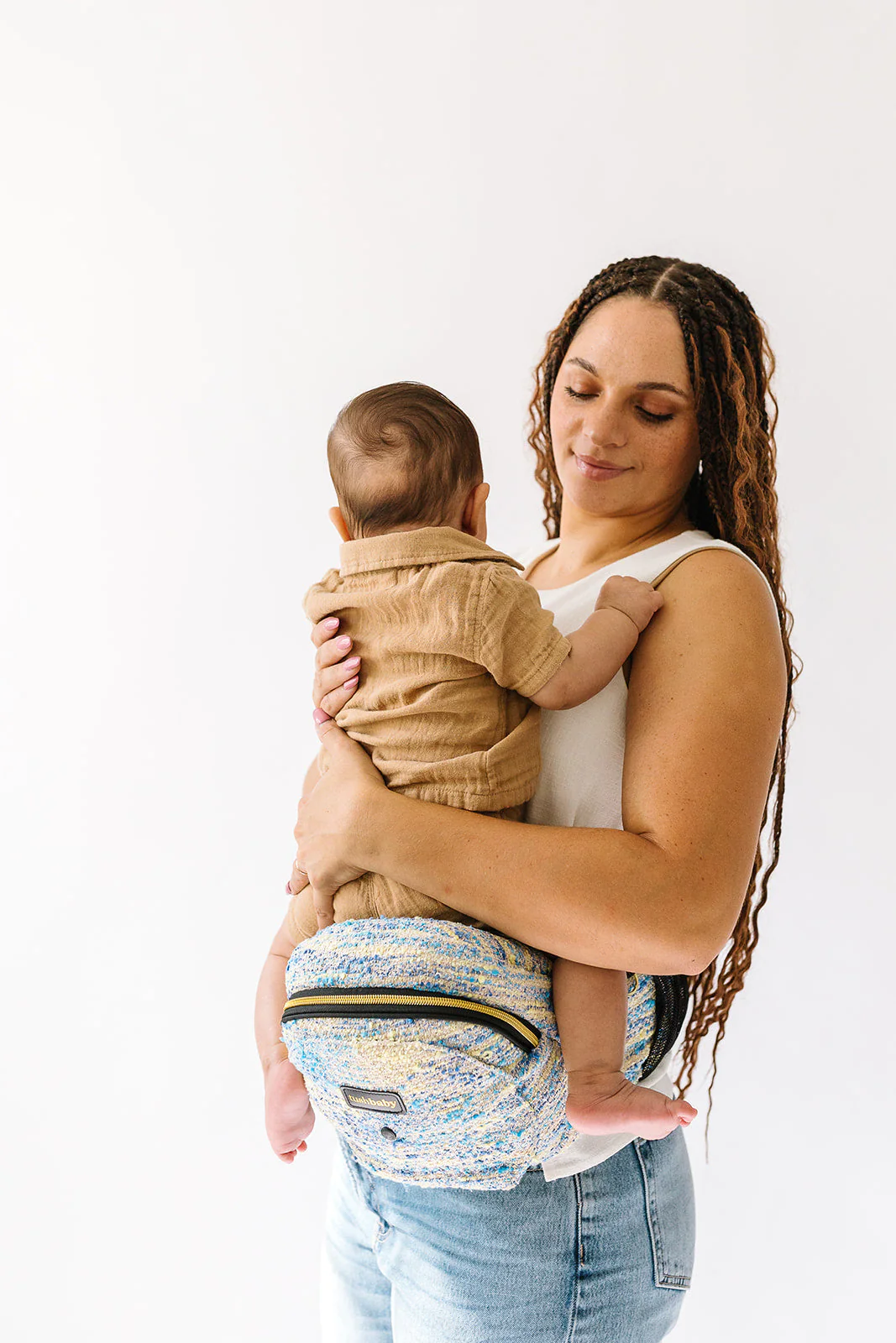 The Tushbaby Hip Carrier - Image 139