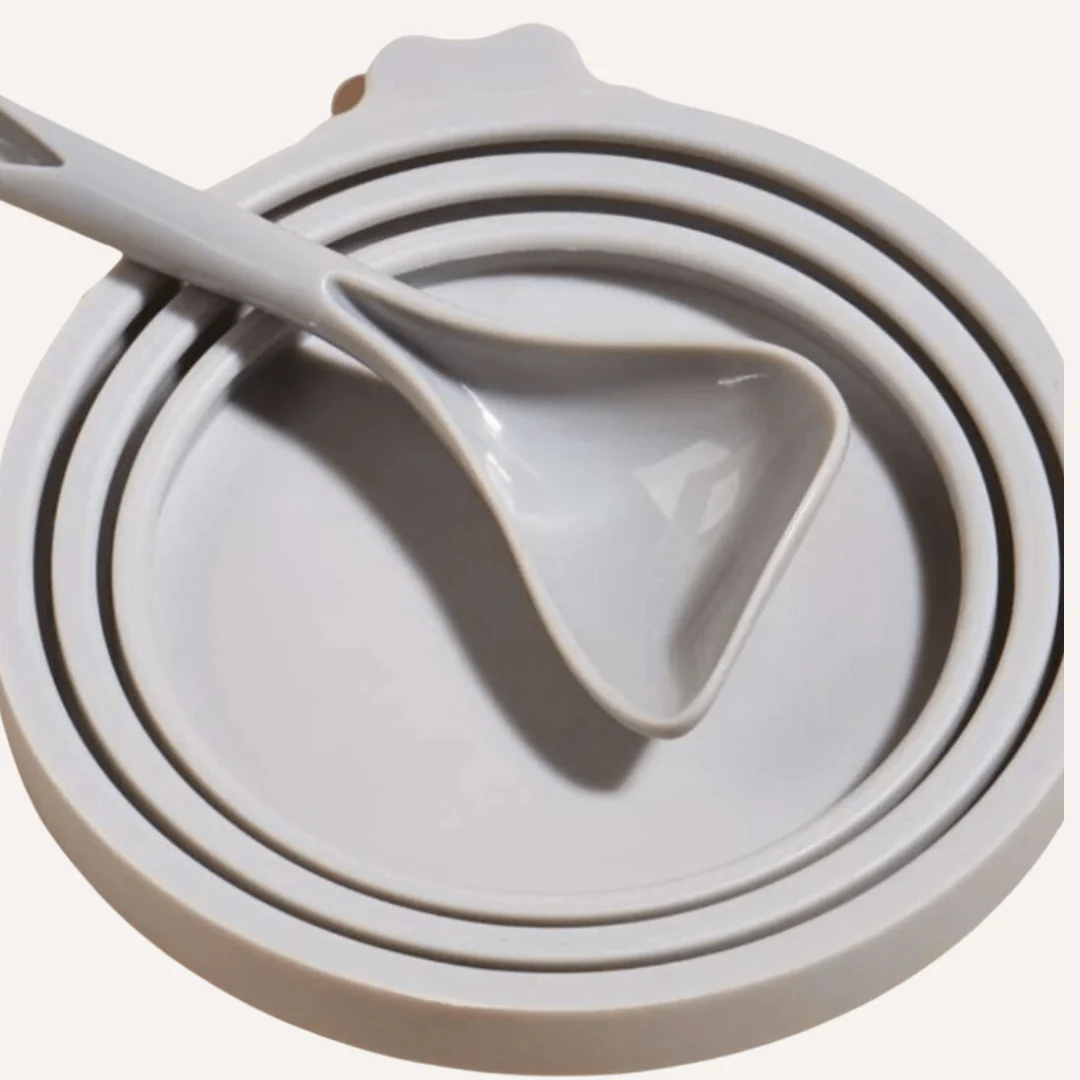 Tilley + Me Pet Food Saver Lid with Spoon - BPA-Free Silicone, Keeps Food Fresh - Image 2