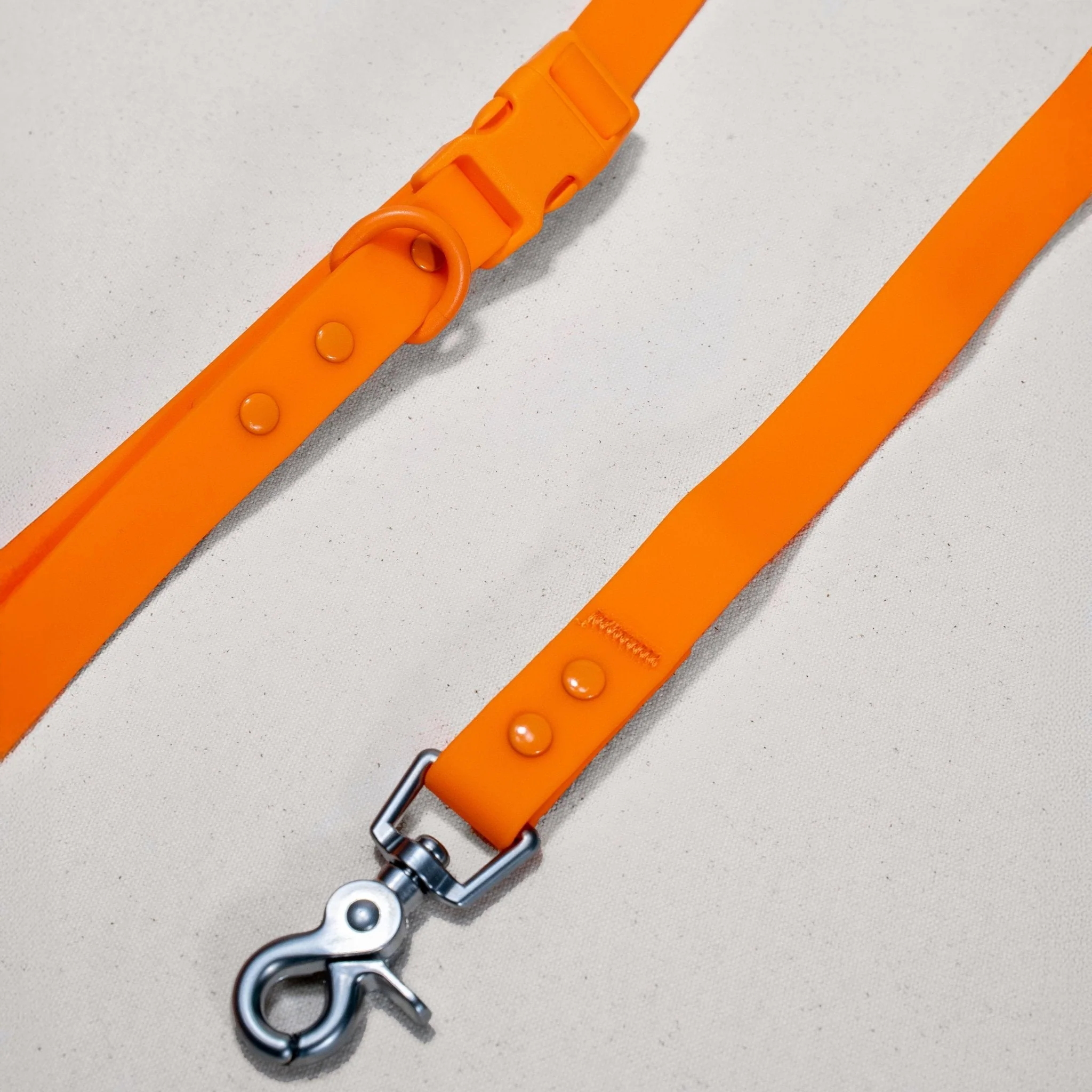 Tilley + Me PVC Handsfree Dog Leash - All Weather Waterproof Durable & Odor-Resistant - Image 5