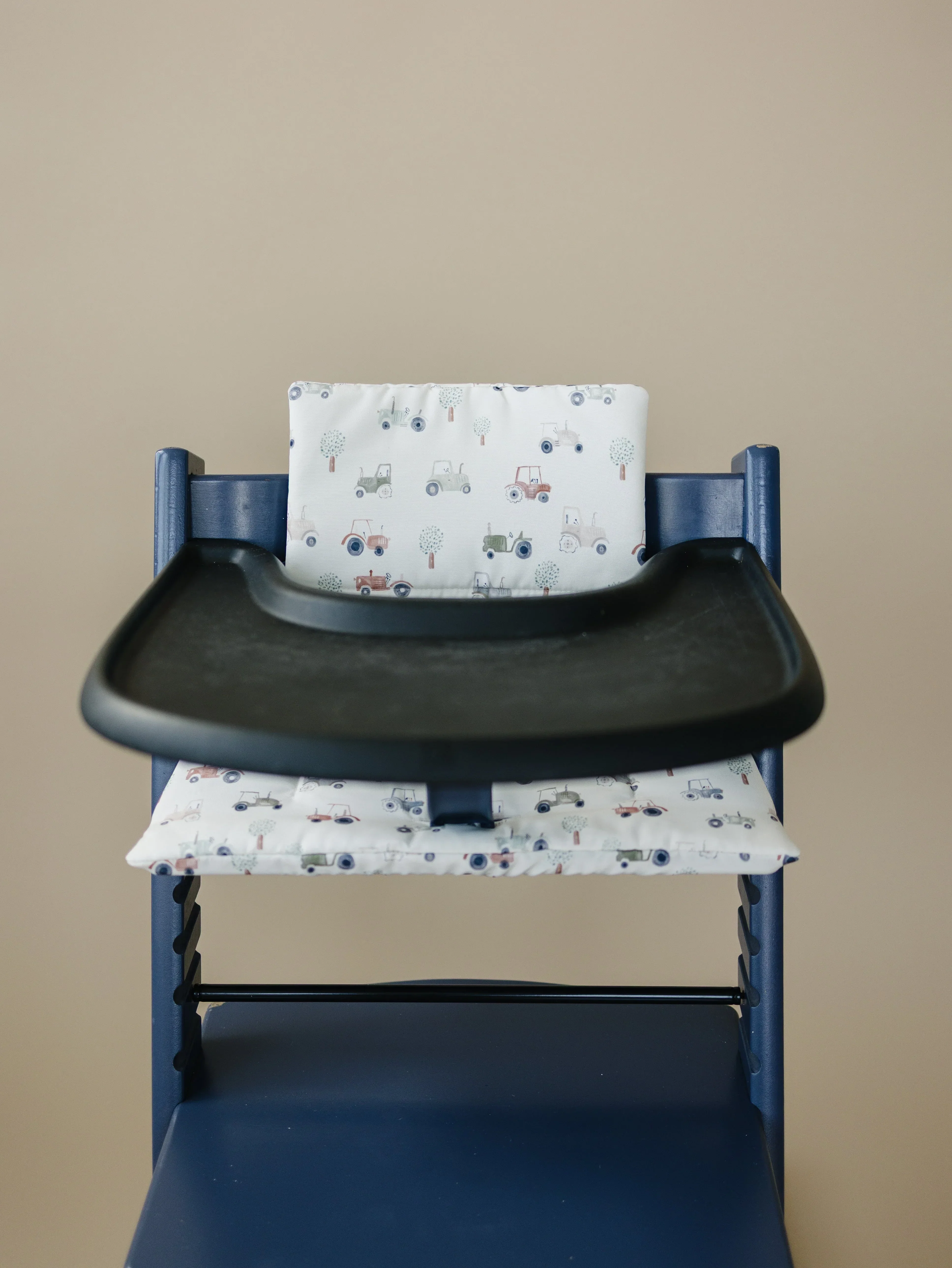Tiny Tractors Cushion for the Stokke Tripp Trapp Highchair - Image 2