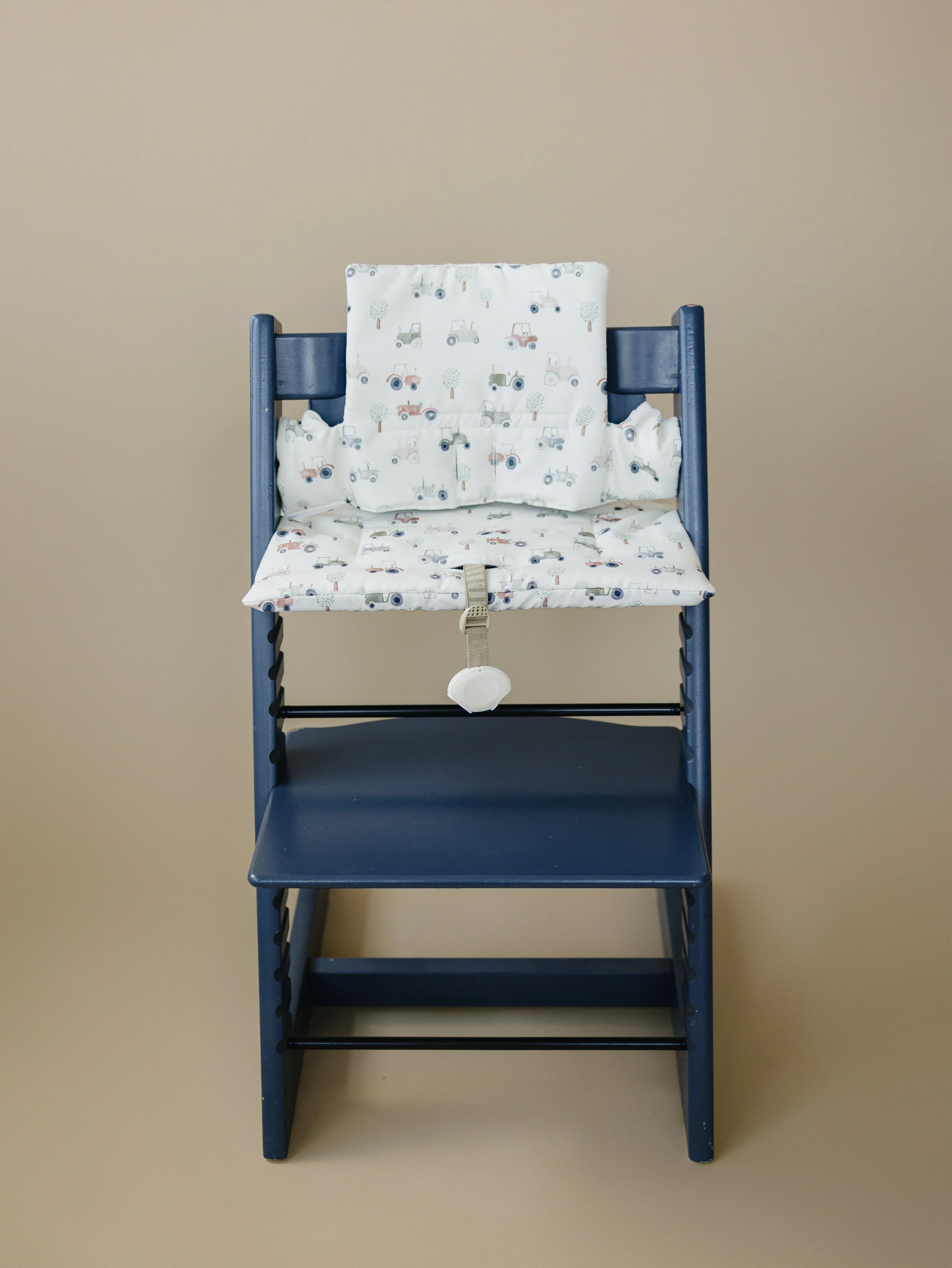 Tiny Tractors Cushion for the Stokke Tripp Trapp Highchair - Image 5
