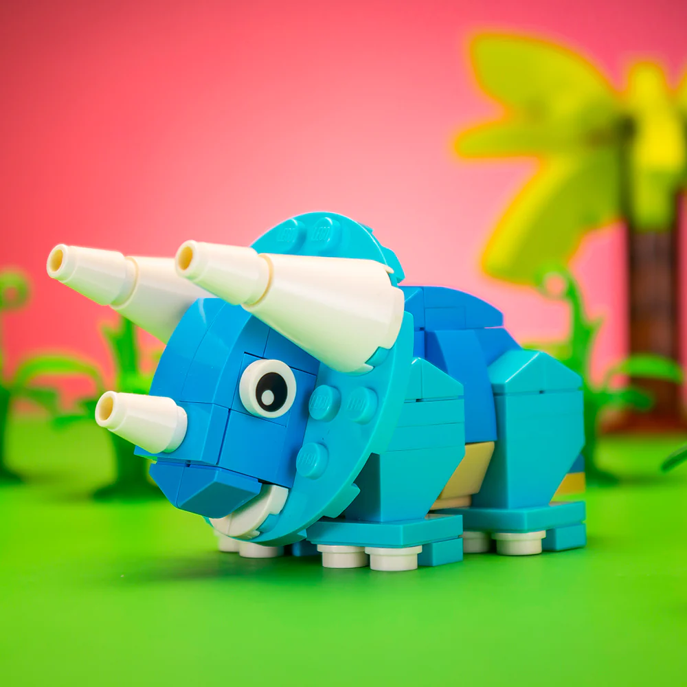 Triceratops - Custom Dinosaur Set made using LEGO parts - B3 Customs - Image 3