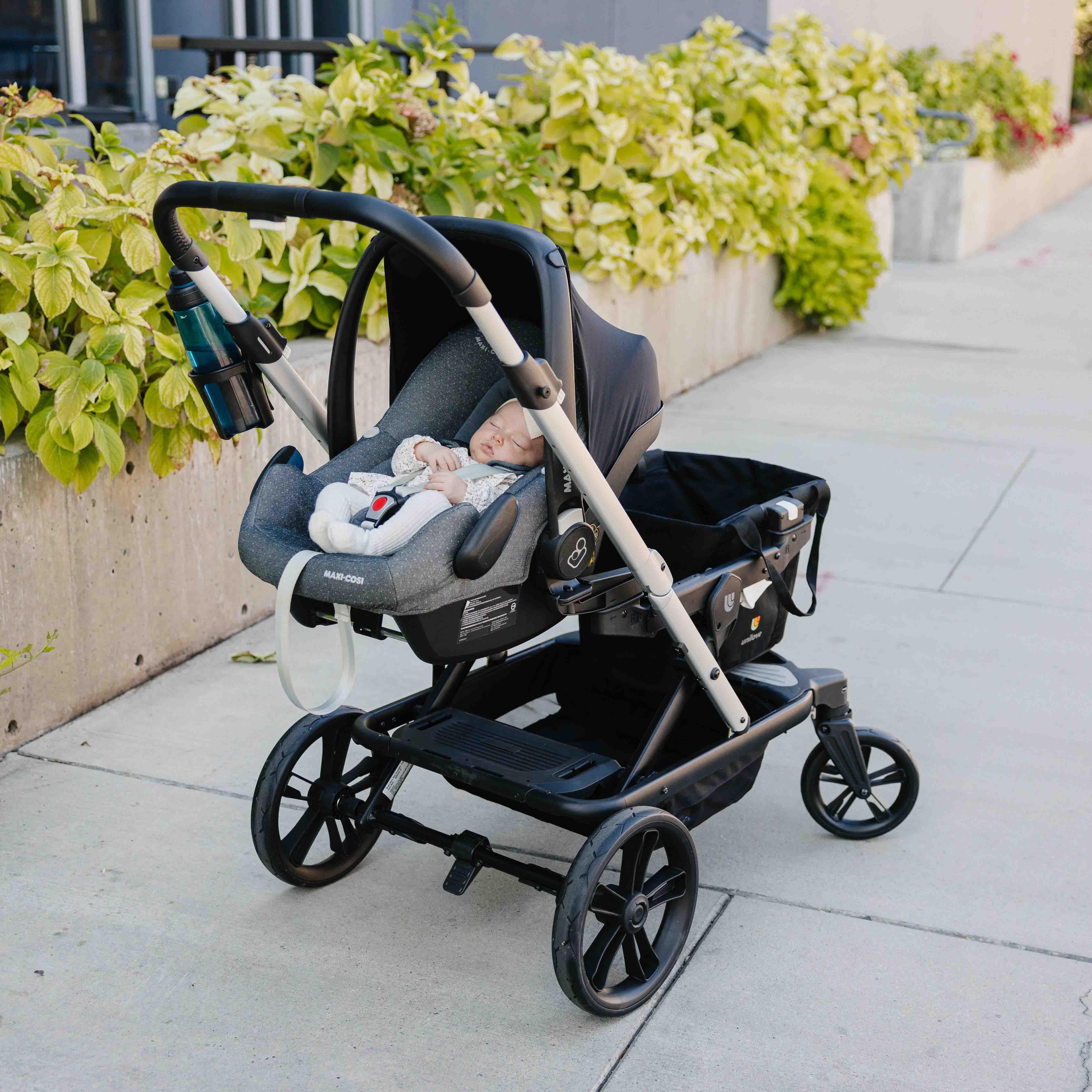 Trio Trolly Car Seat Adapter - Image 2