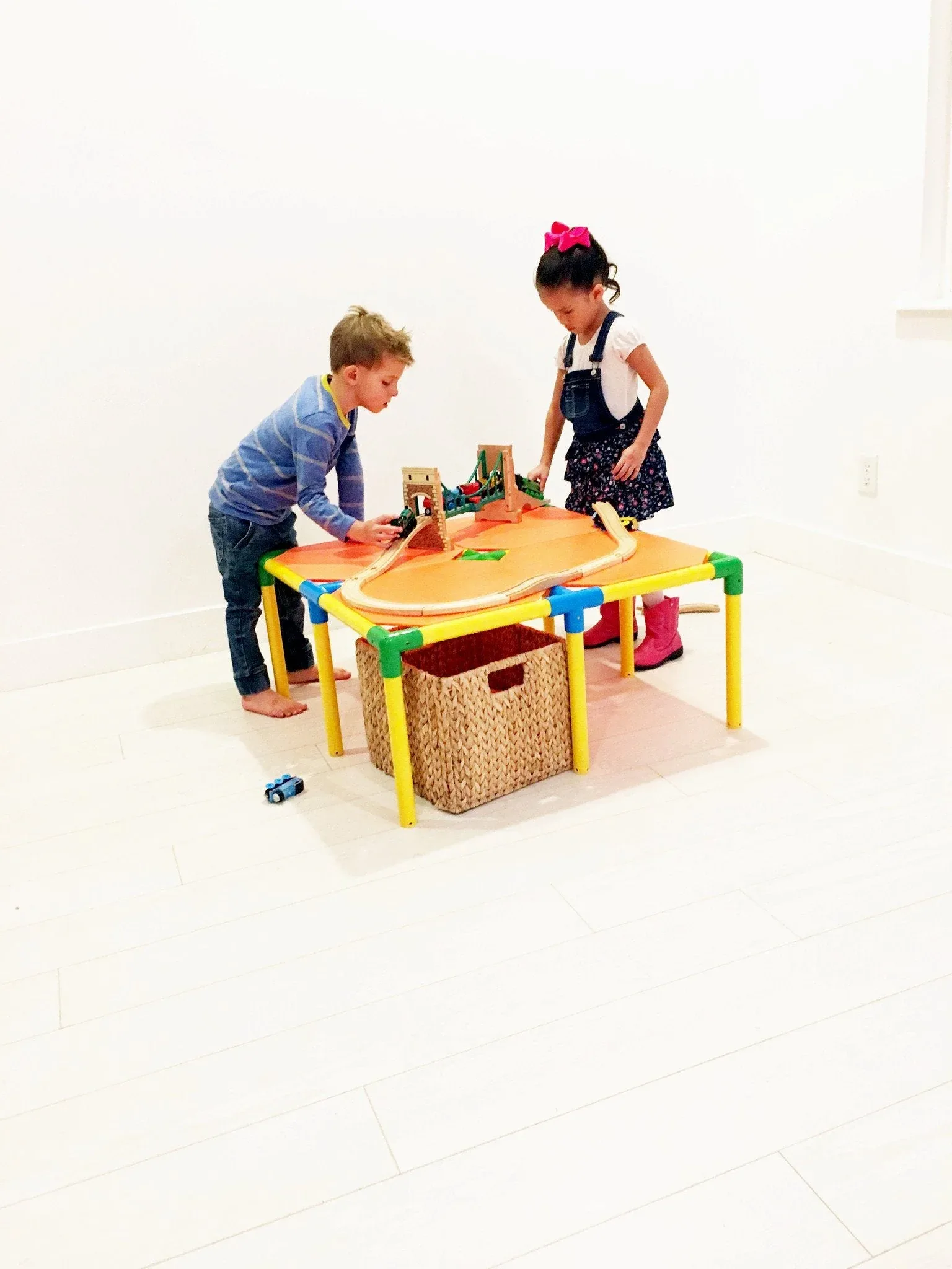 Tubelox Deluxe 220-Piece Set - Image 10