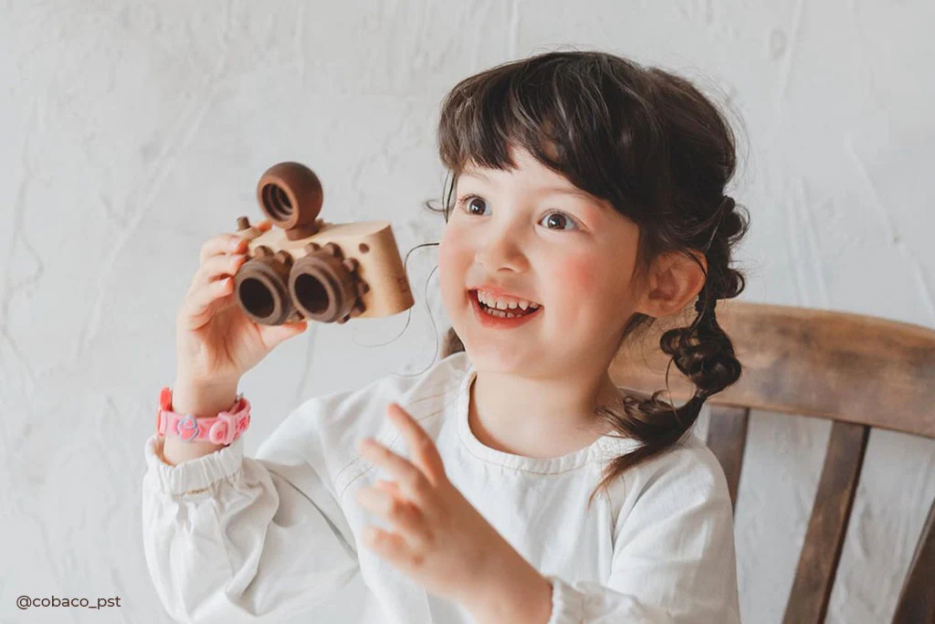 Twinkle Camera - Beechwood Camera Body W/ Walnut Lens - Image 10