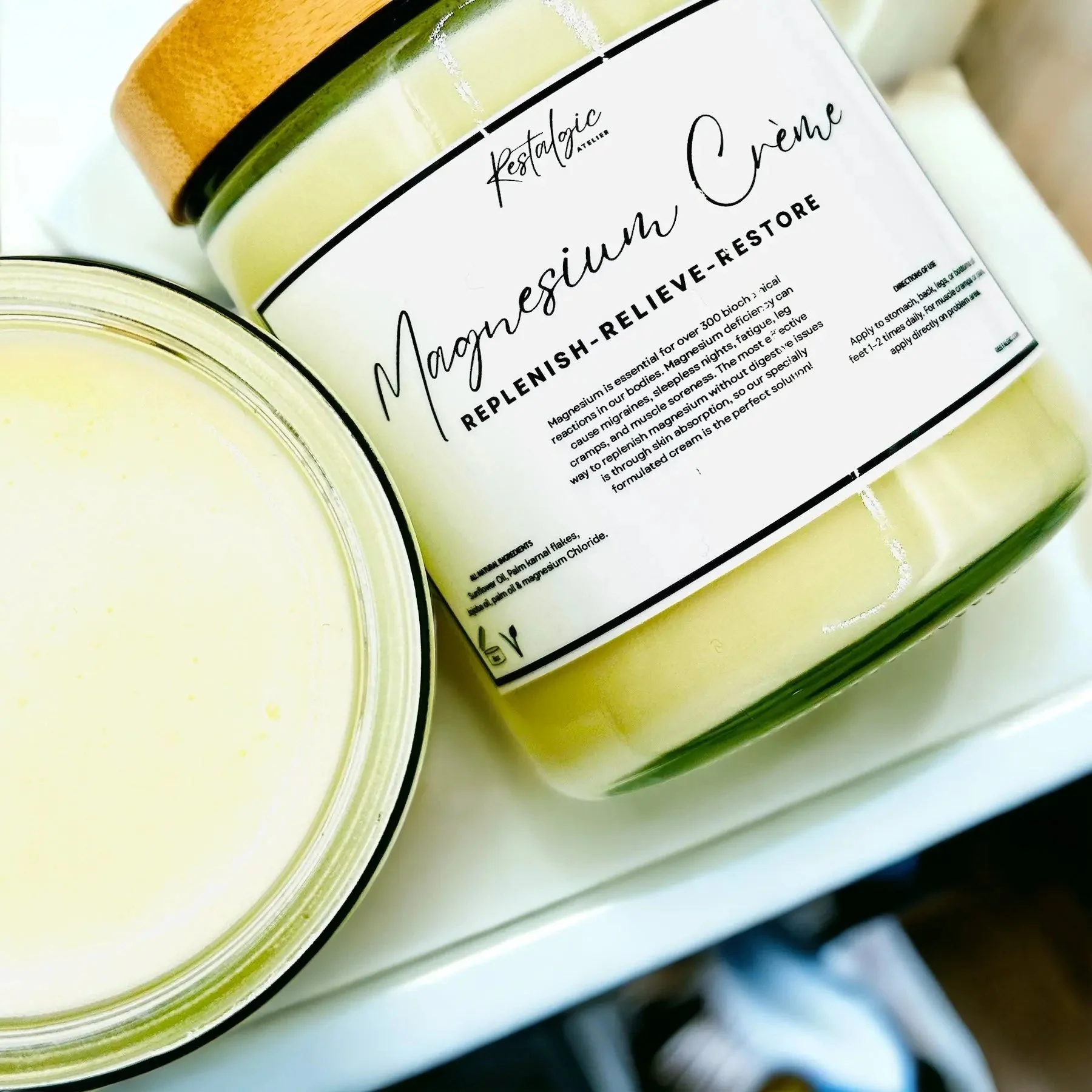 Unveiling the Ultimate Trio for Magnesium Deficiency: Cream, Spray, and Serum Body Oil Candle - Image 4