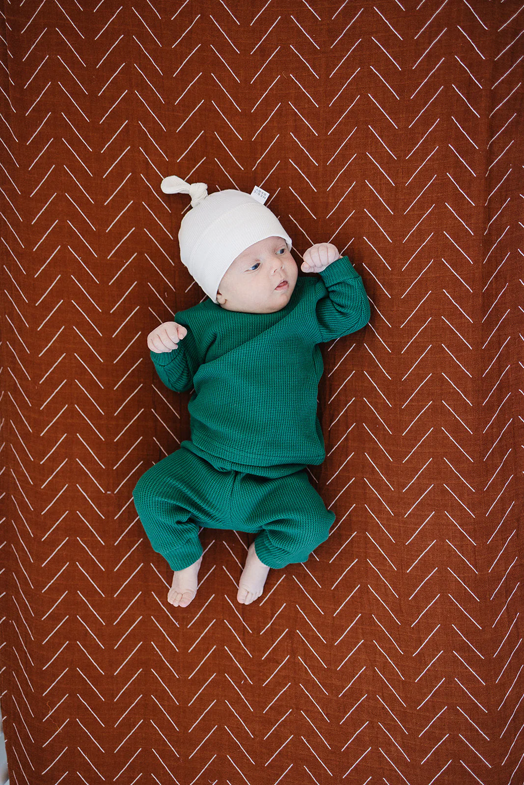 Vanilla Organic Ribbed Newborn Knot Hat - Image 2