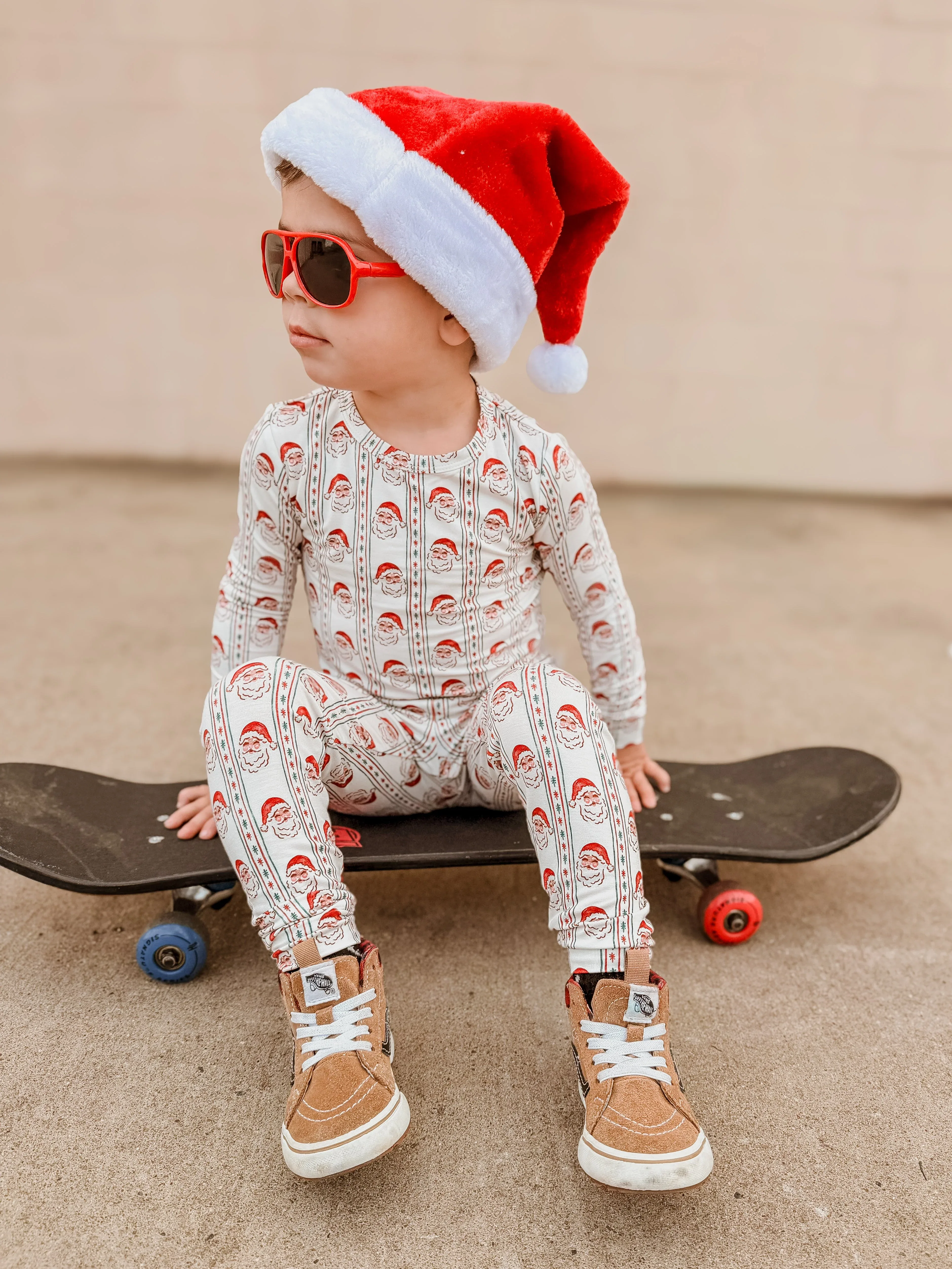 Vintage Santa Bamboo Christmas Pajamas - 2pc Set - Image 12