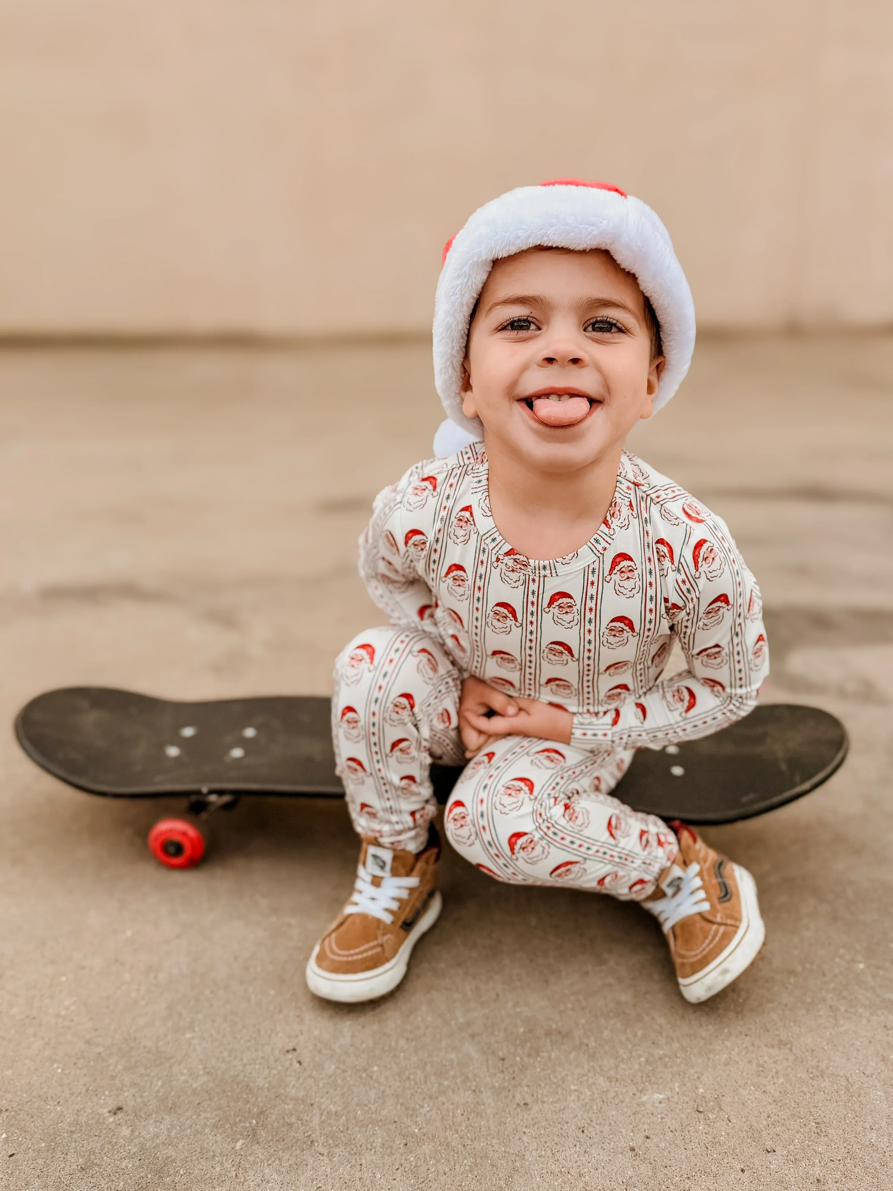 Vintage Santa Bamboo Christmas Pajamas - 2pc Set - Image 5