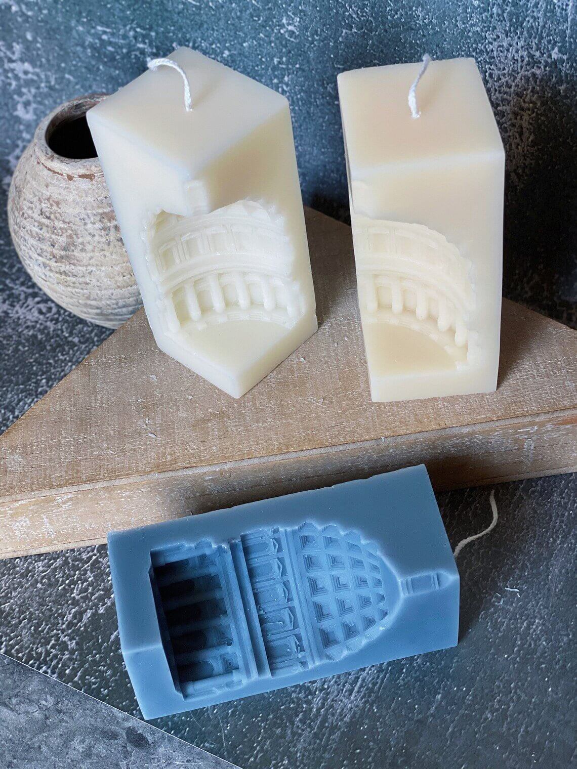 When In Rome Handmade Candle – A Fragrant Journey to Italy - Image 5