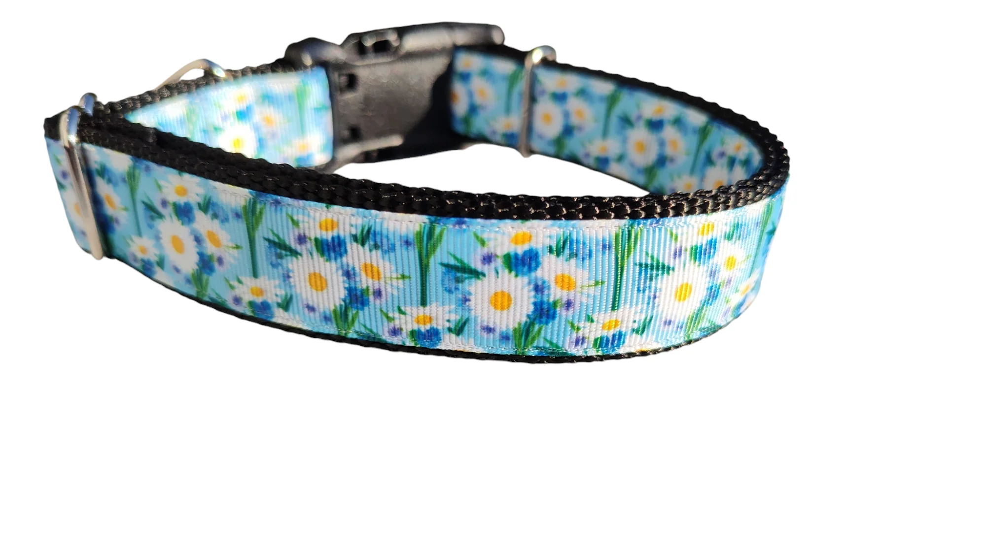 White Daisies Nylon Dog Collar - Image 3