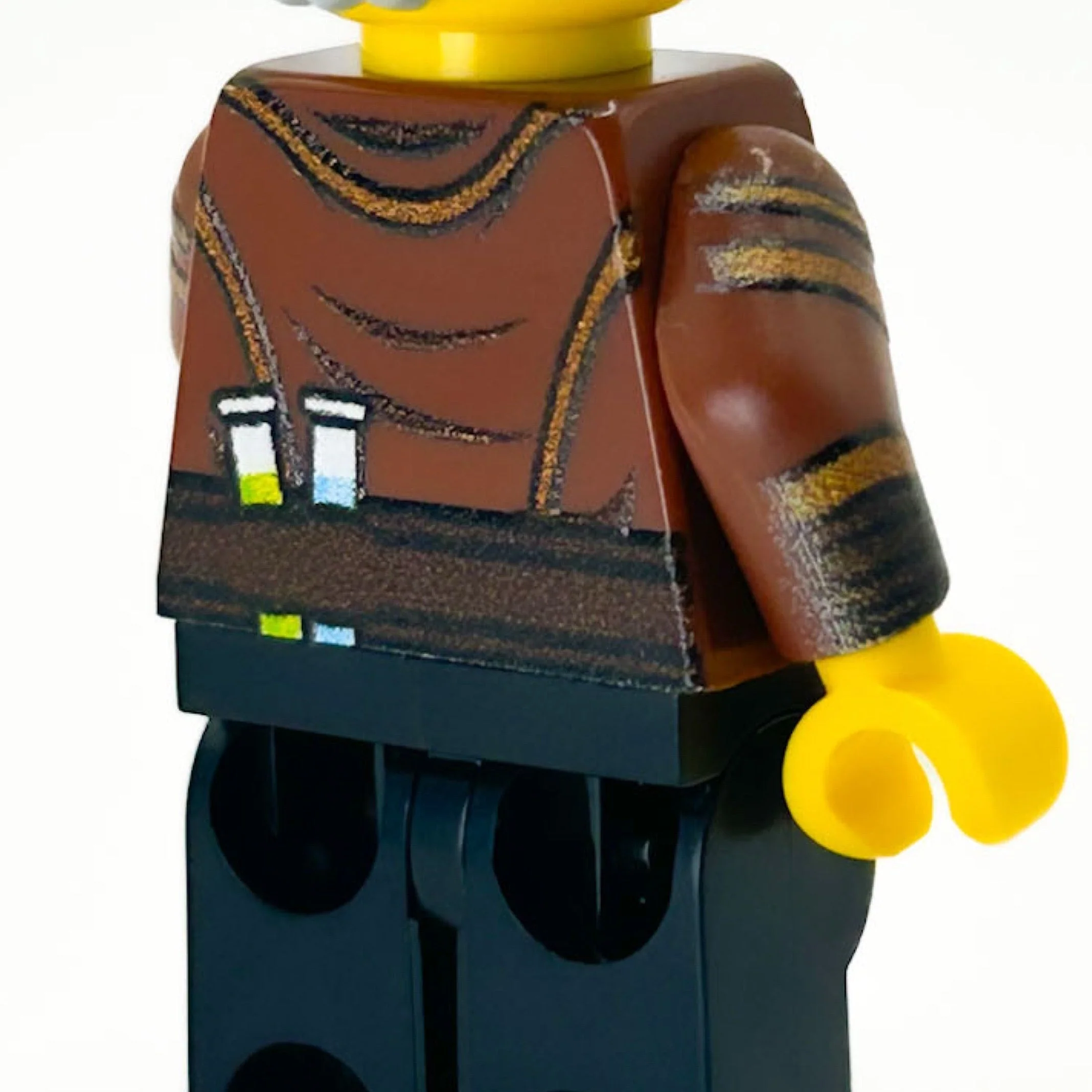 Wolfpack Alchemist Minifig - Image 3