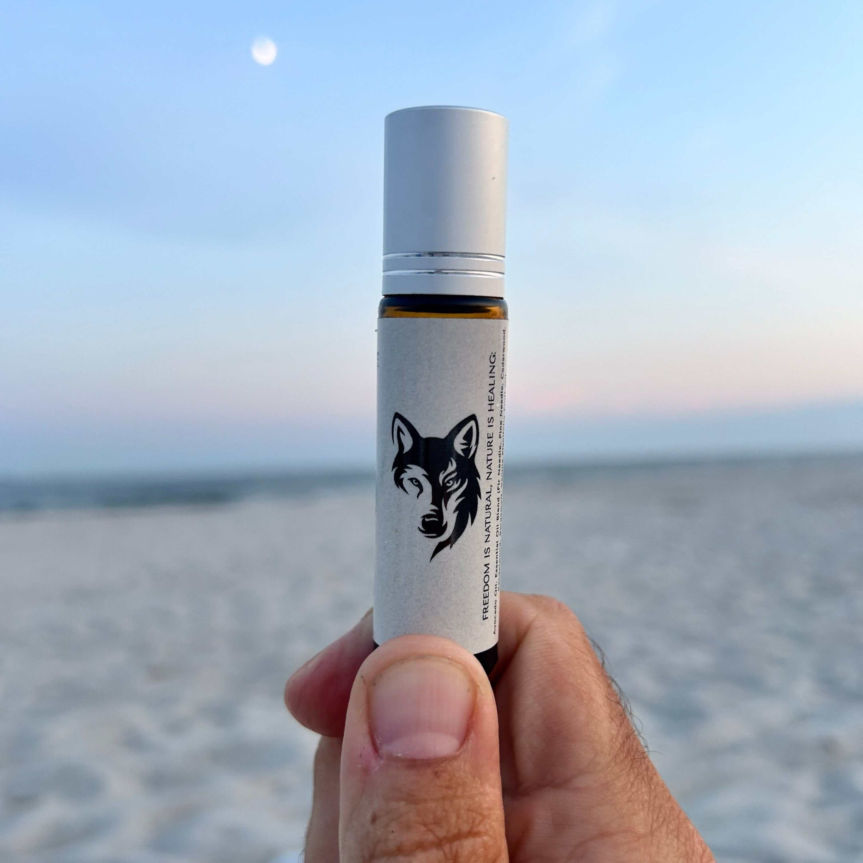 Woods After Dark Essence Roll-On Oil - Image 6